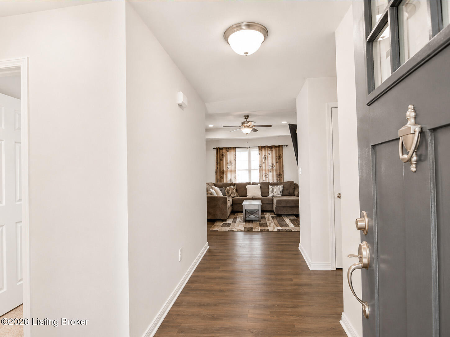 2530 Longshot Cove Property Photo 3