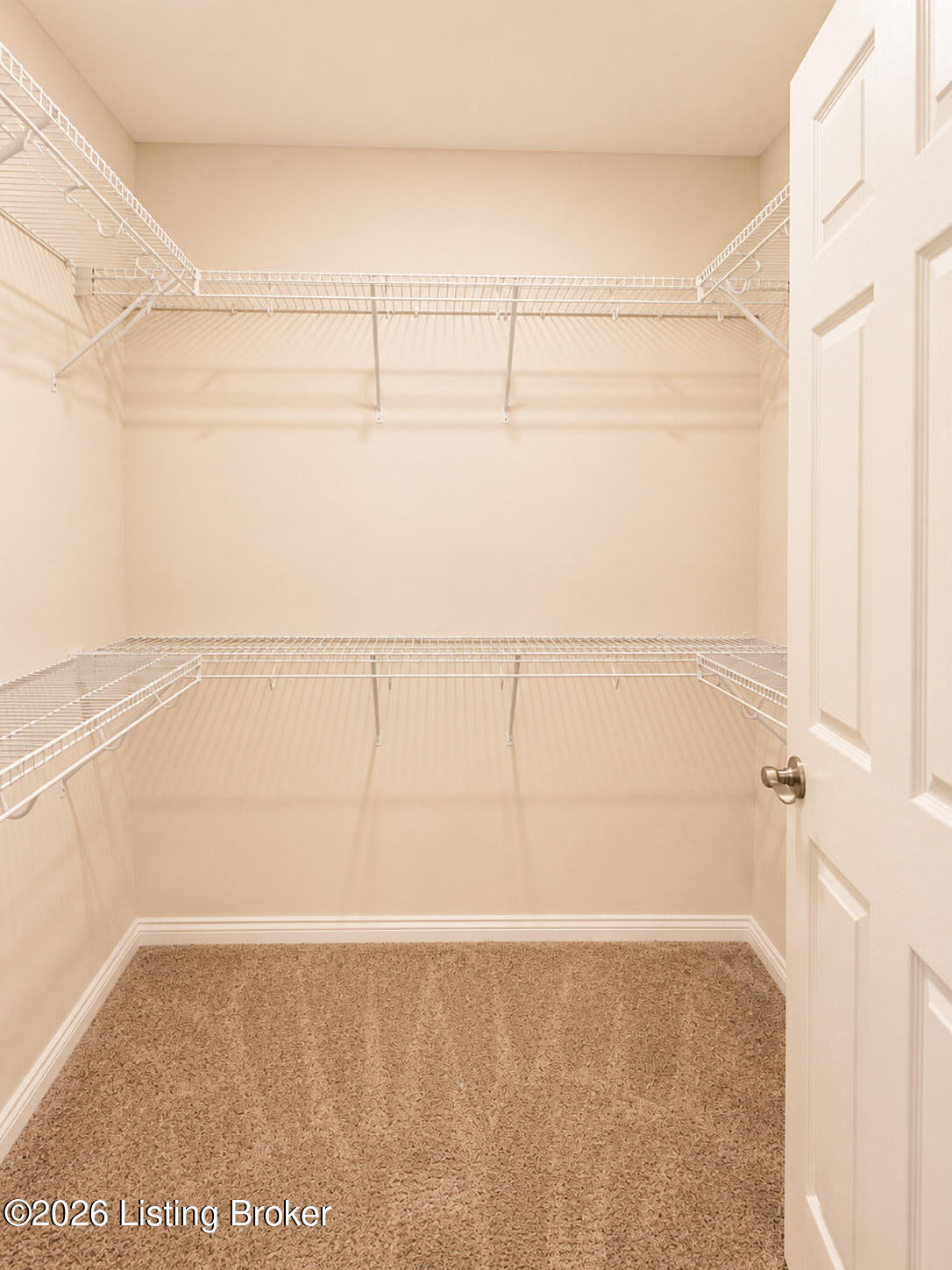 2530 Longshot Cove Property Photo 20