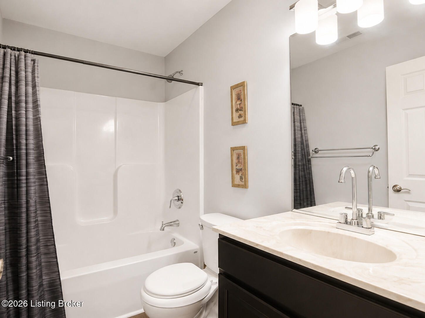 2530 Longshot Cove Property Photo 26