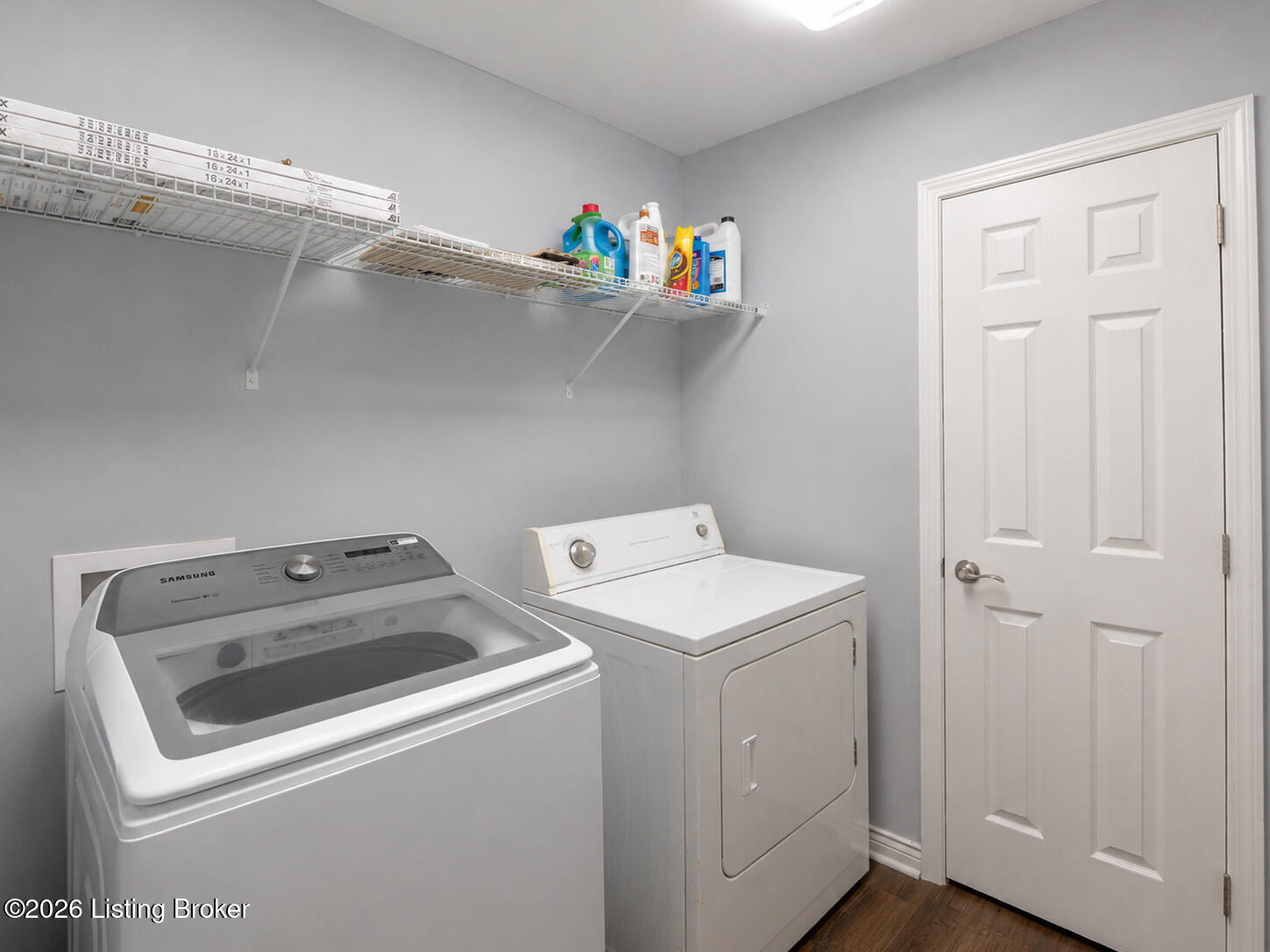 2530 Longshot Cove Property Photo 29