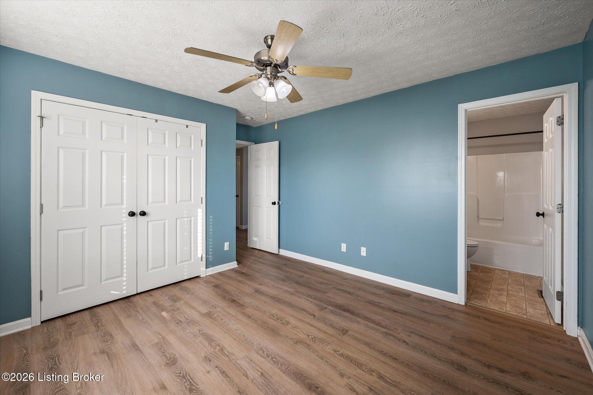 729 Oak Grove Blvd Property Photo 15