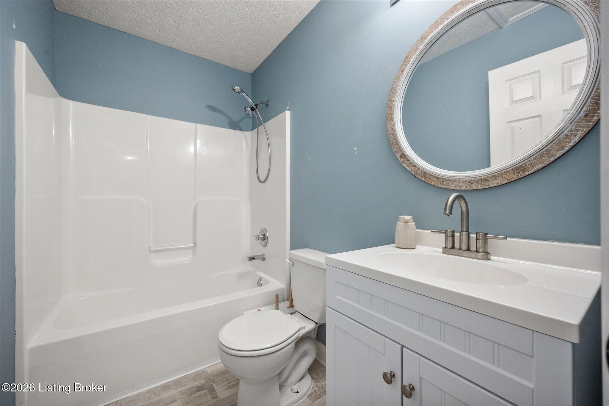 729 Oak Grove Blvd Property Photo 17