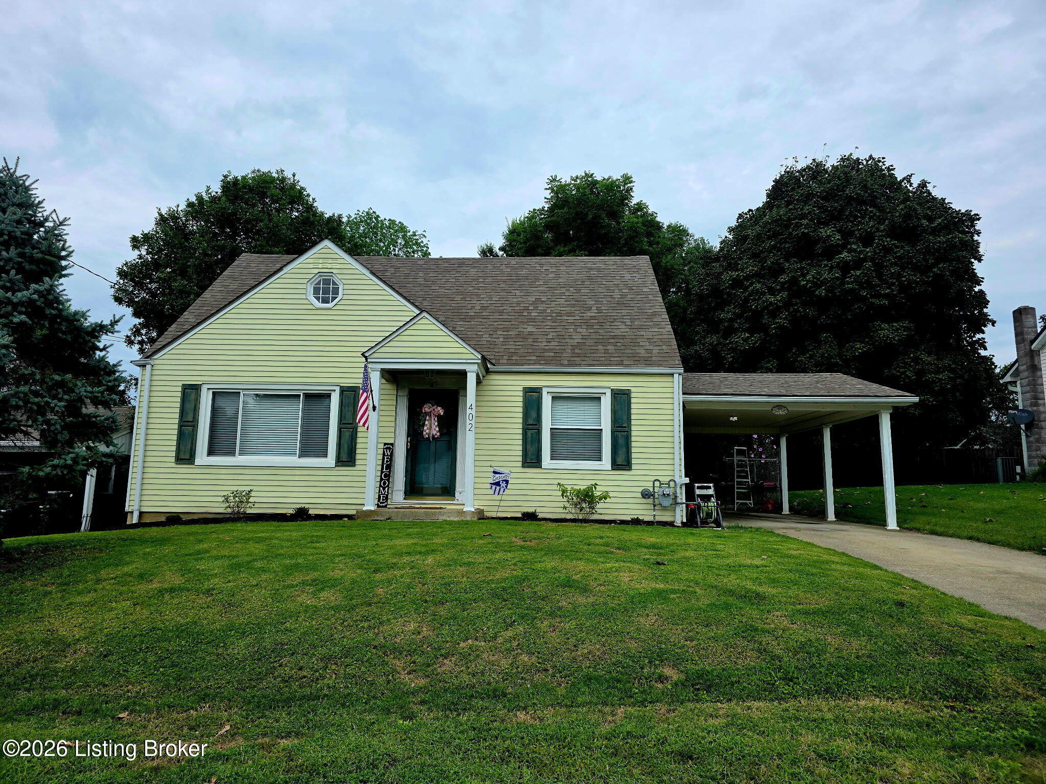 402 Garden Ct Property Photo 1