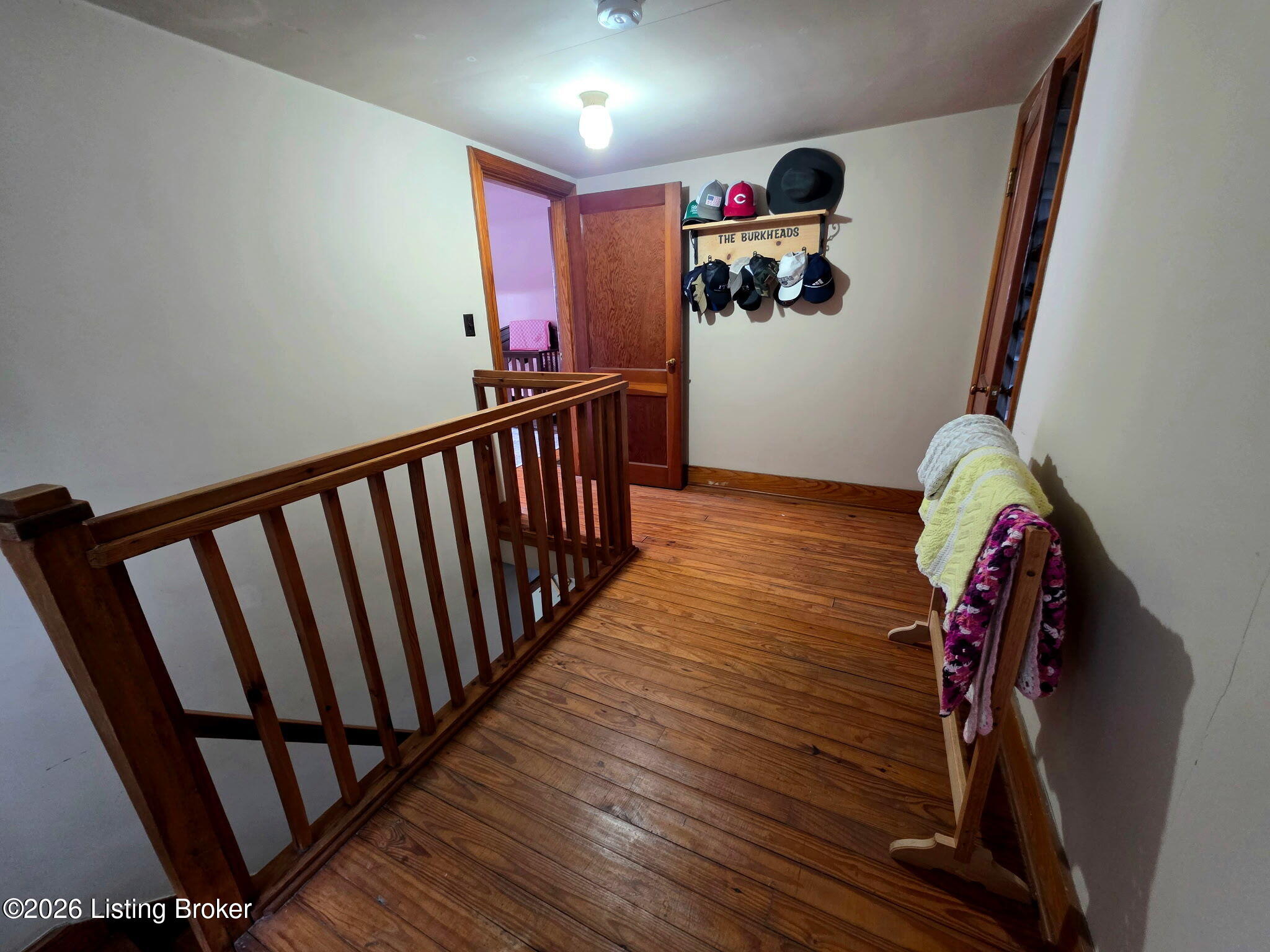 402 Garden Ct Property Photo 8