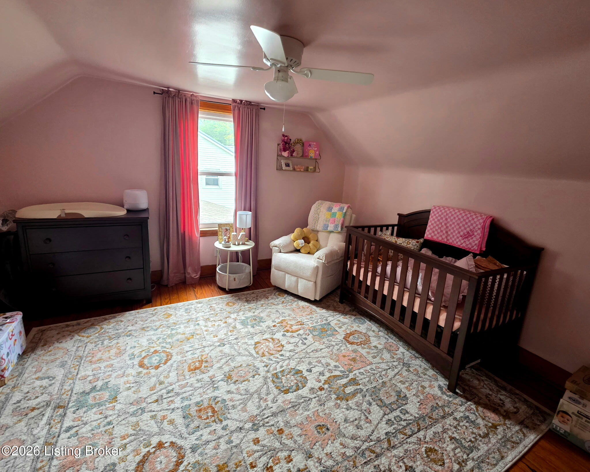 402 Garden Ct Property Photo 9