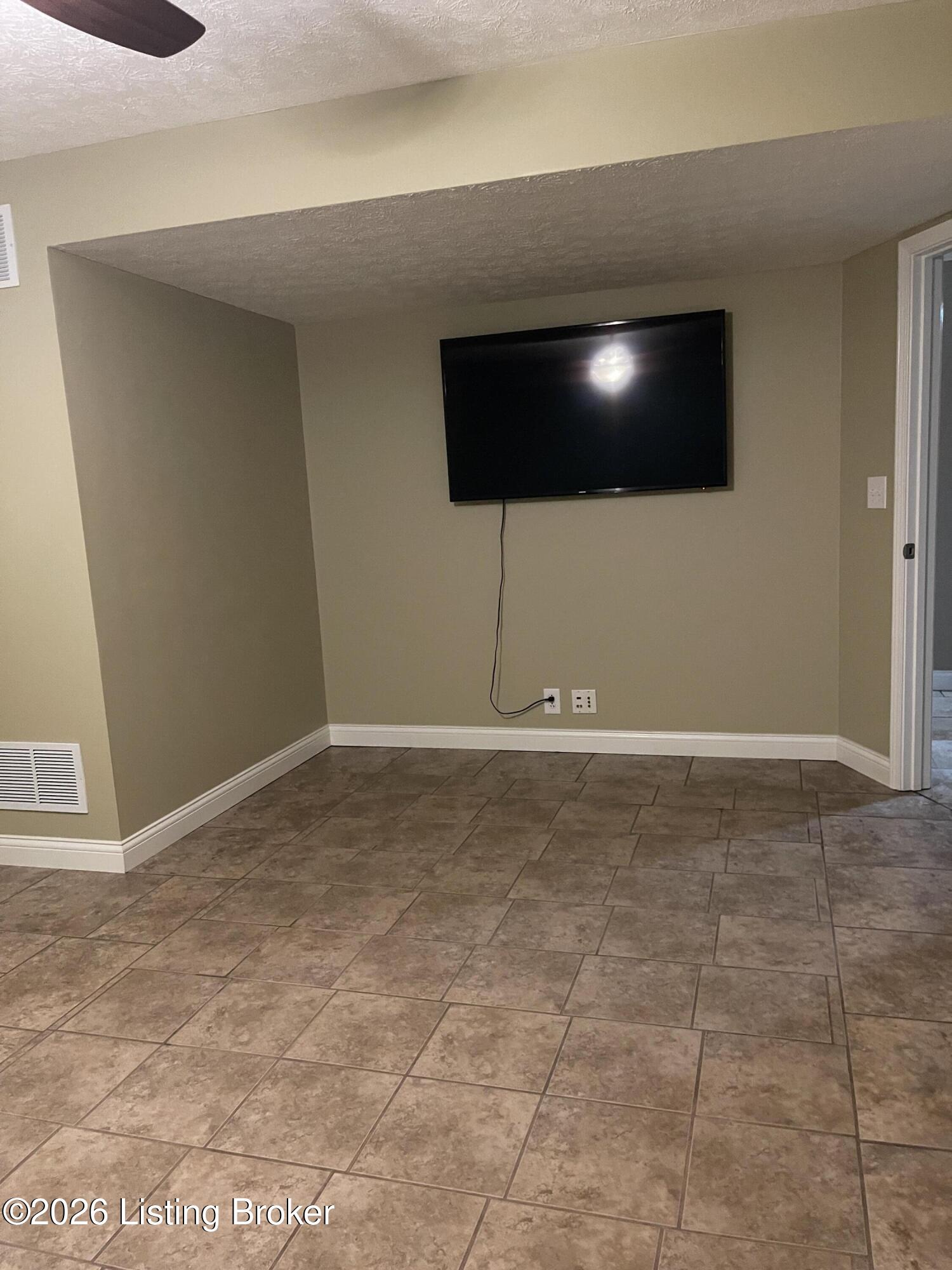 159 Wiltshire Ave Property Photo 19