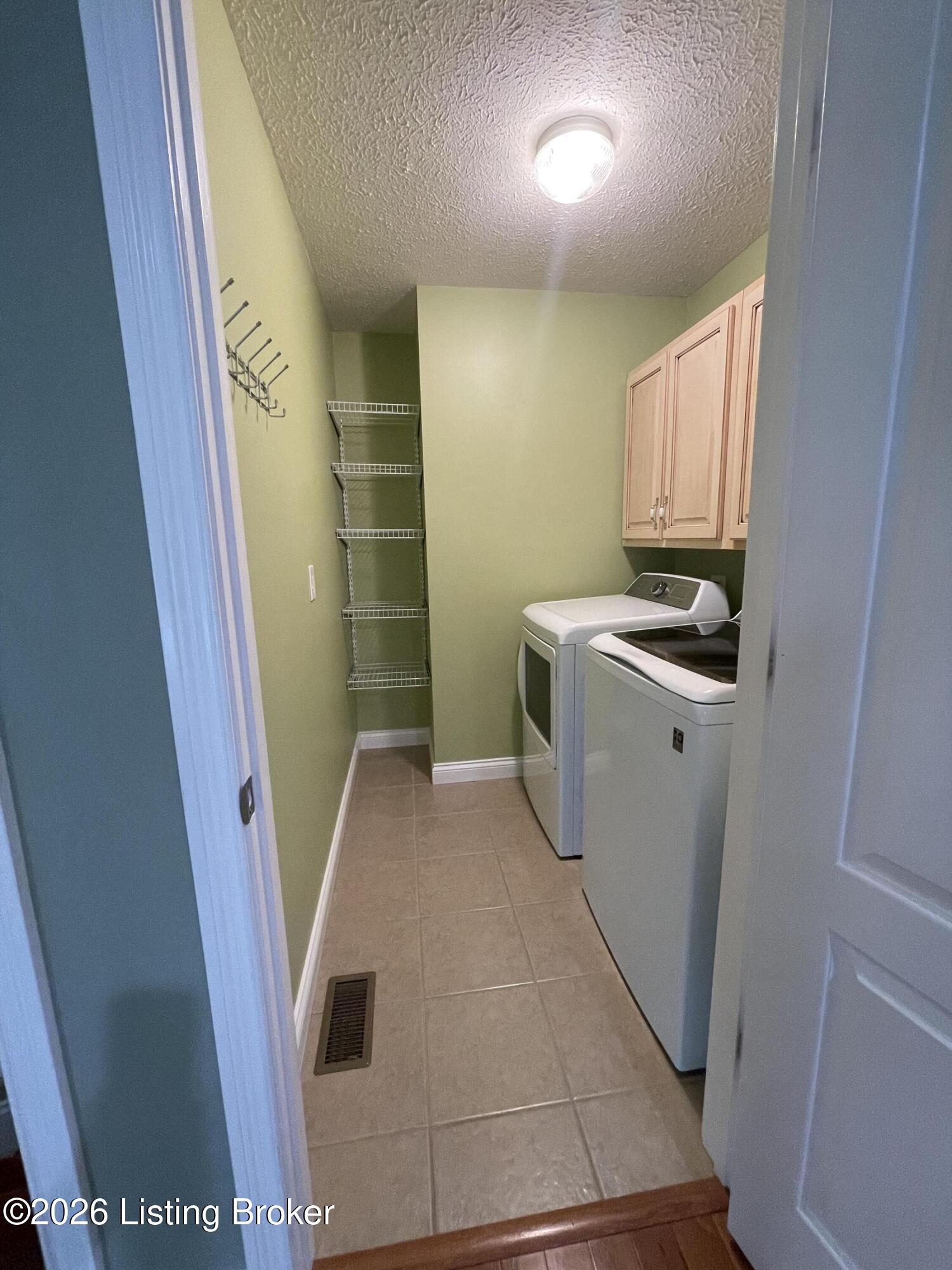 159 Wiltshire Ave Property Photo 24