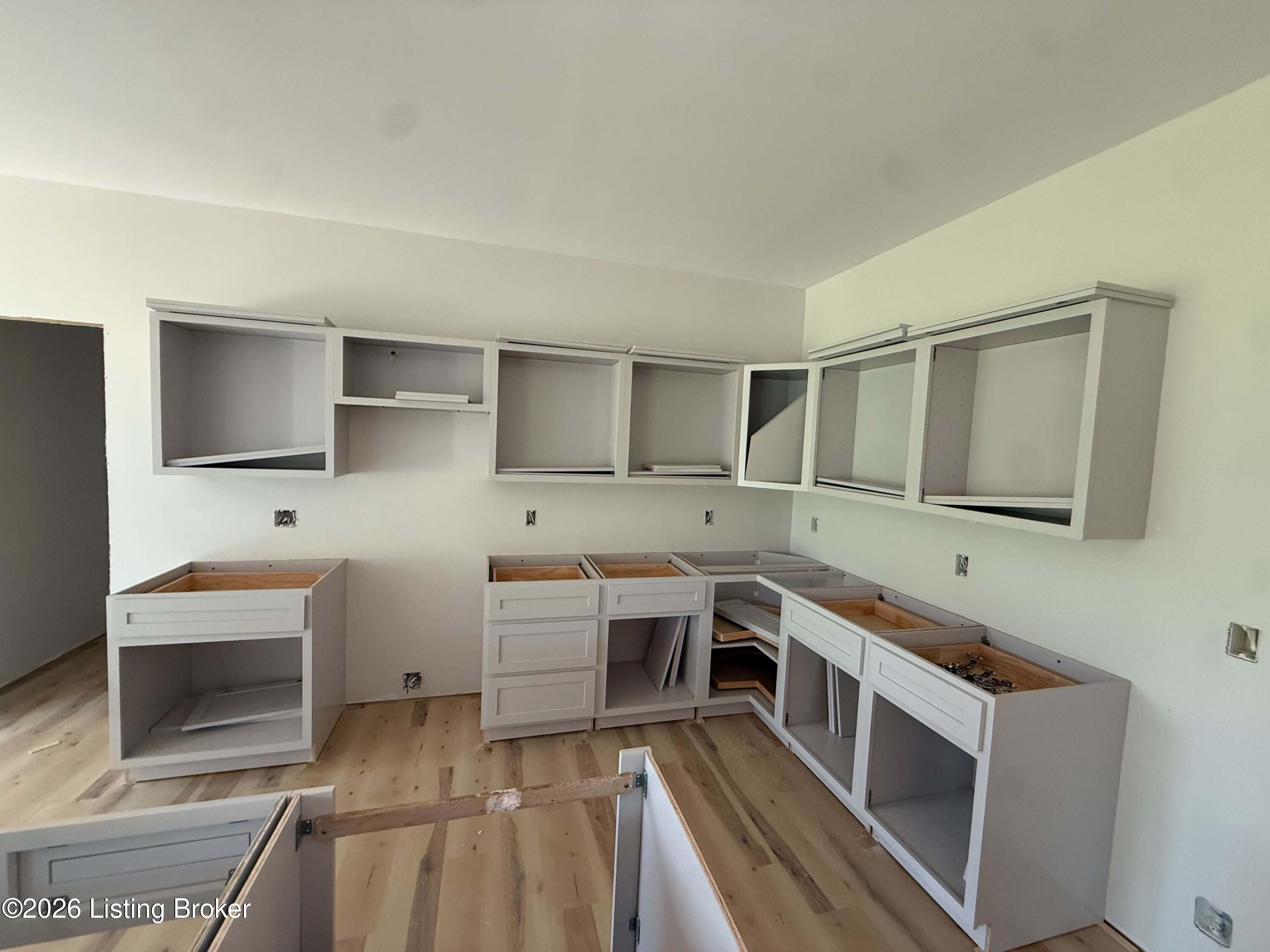 295 Hope St Property Photo 4