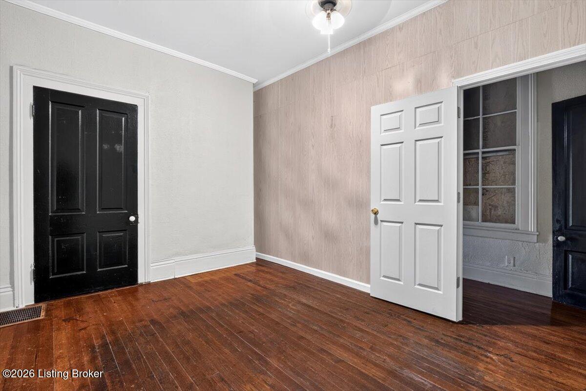 2030 Portland Ave Property Photo 5