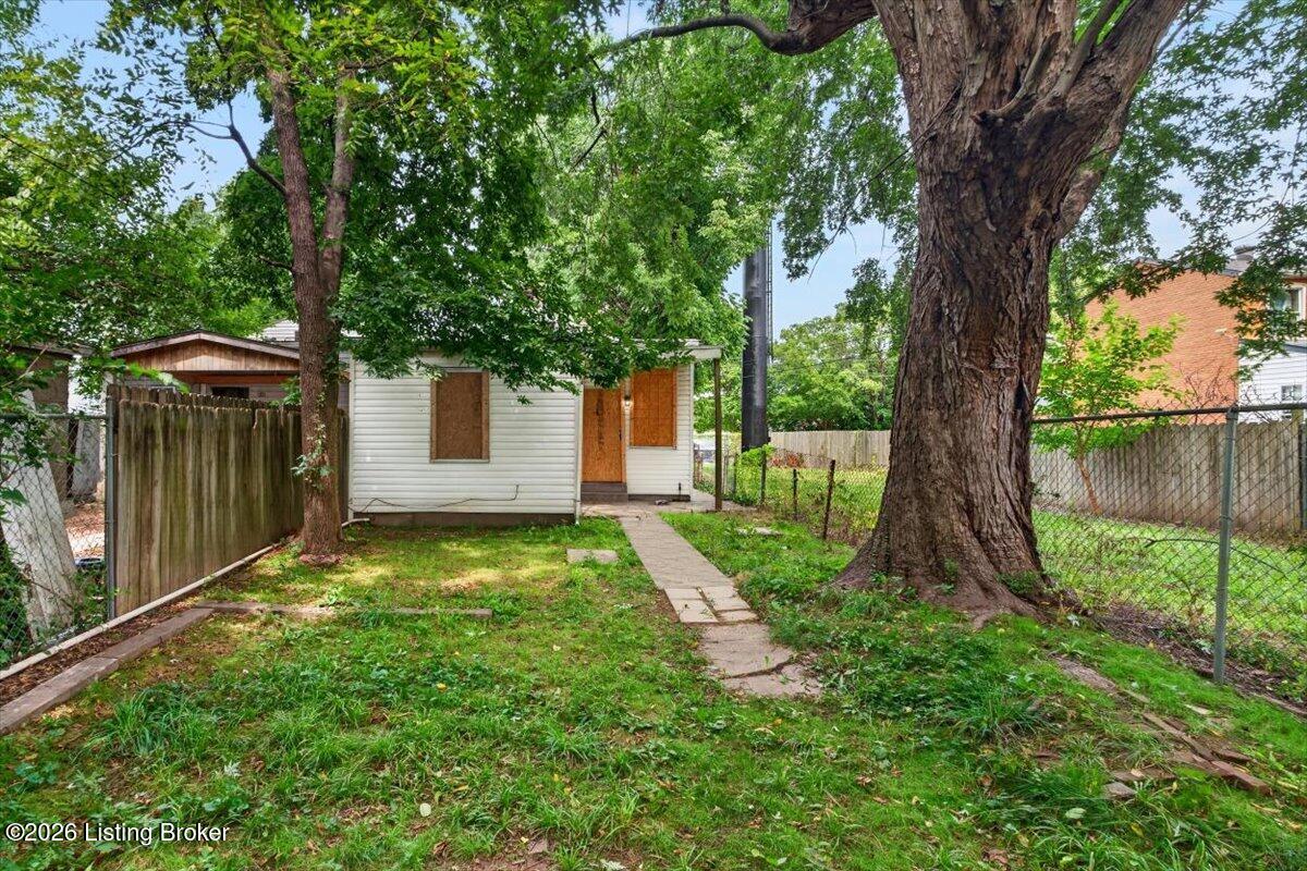 2030 Portland Ave Property Photo 13