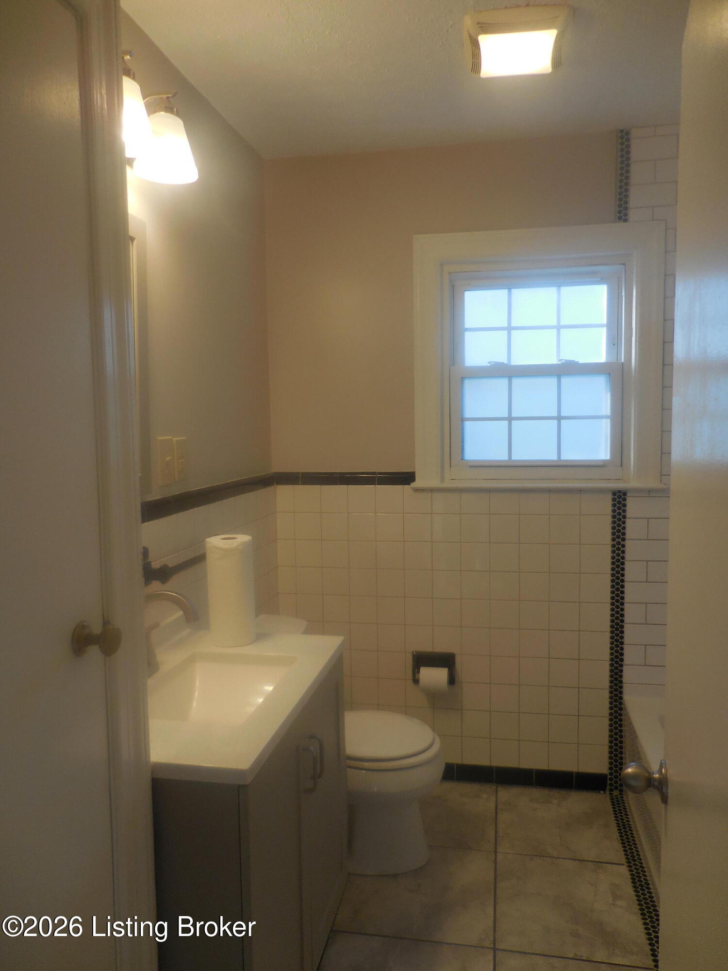 514 N 5th Ave Property Photo 18