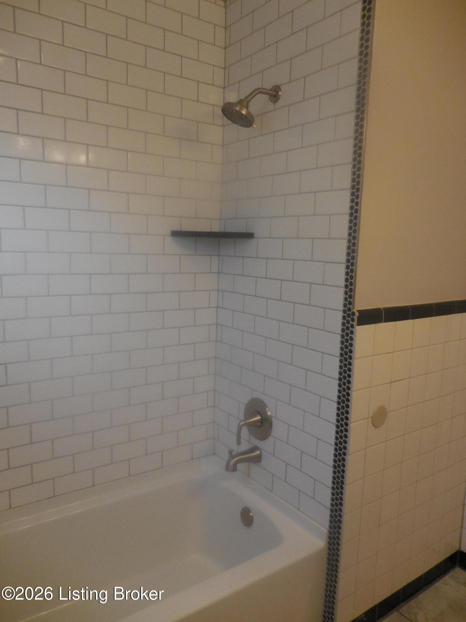 514 N 5th Ave Property Photo 19