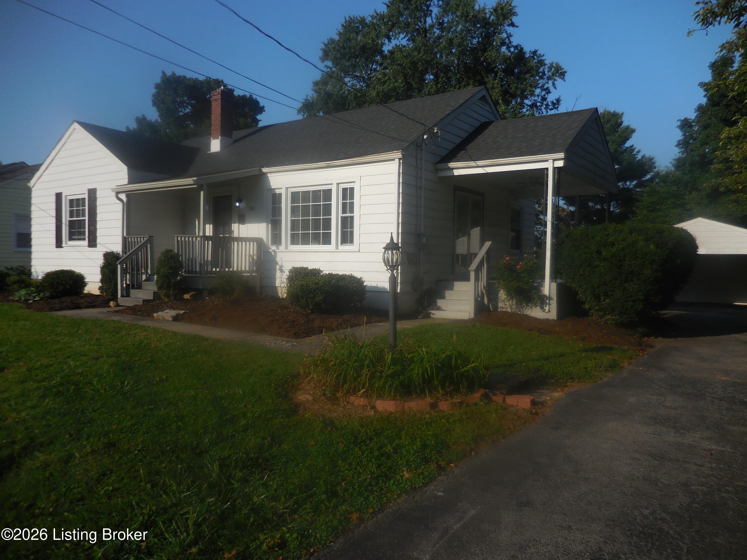 514 N 5th Ave Property Photo 28