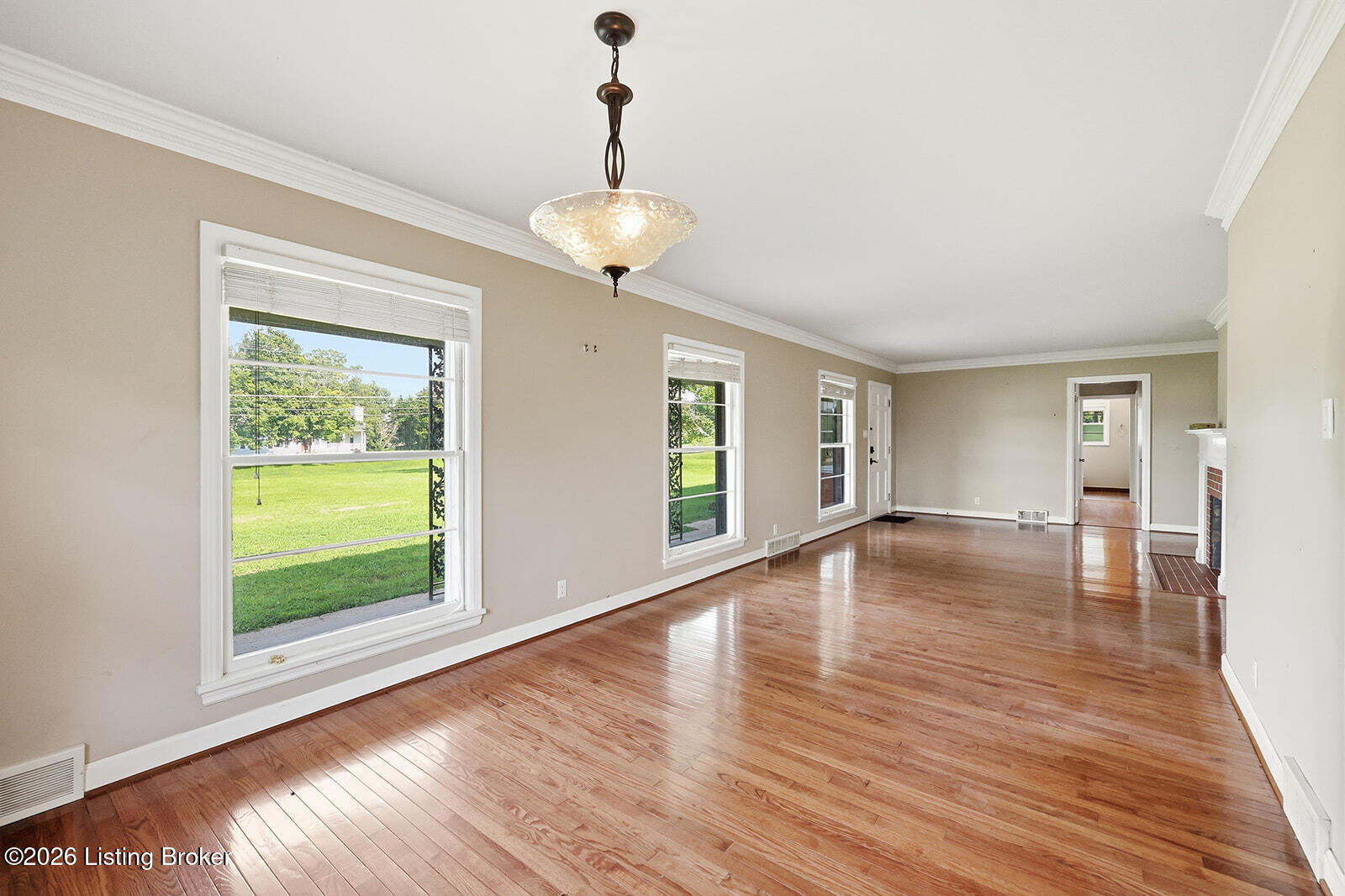 575 Catalpa Ln Property Photo 13