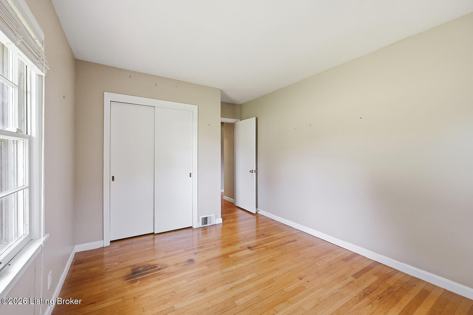 575 Catalpa Ln Property Photo 37
