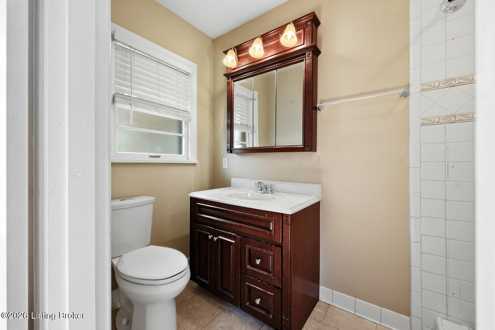575 Catalpa Ln Property Photo 43