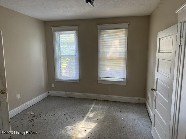 633 S 41st St Property Photo 11