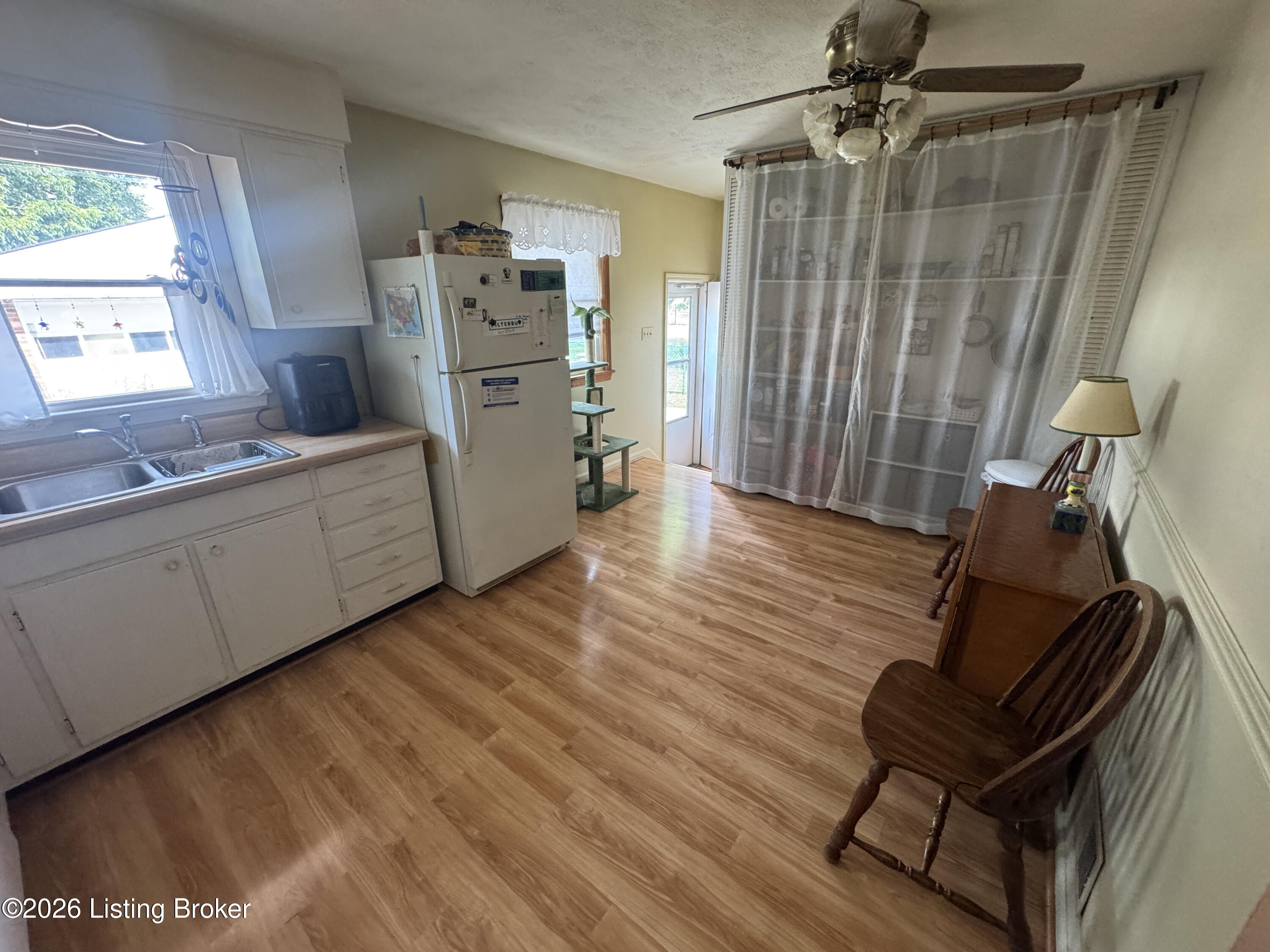 7317 Ridan Way Property Photo 8
