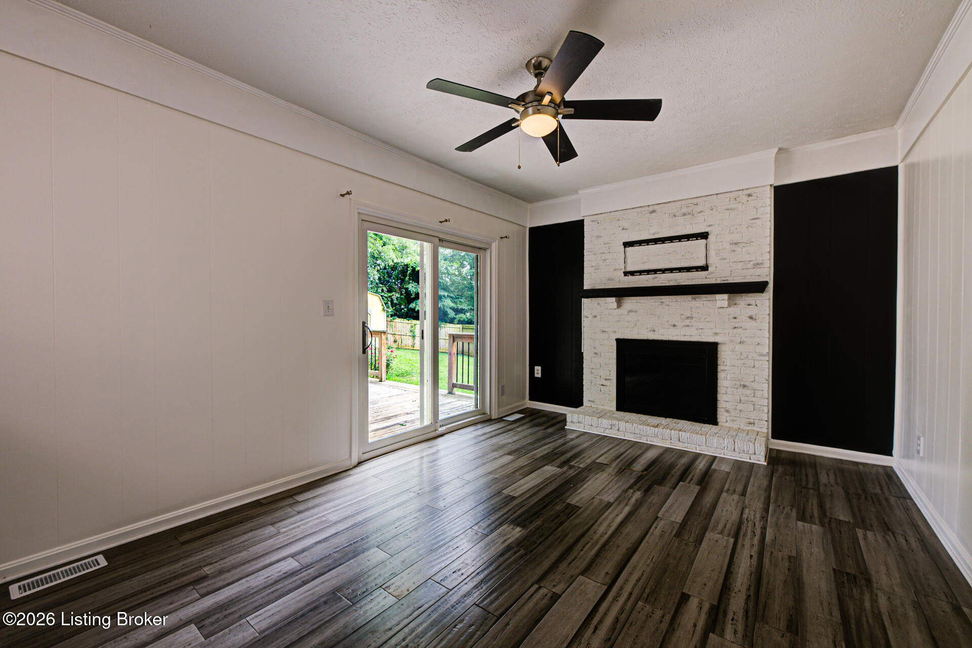 4517 Amerivan Ct Property Photo 8