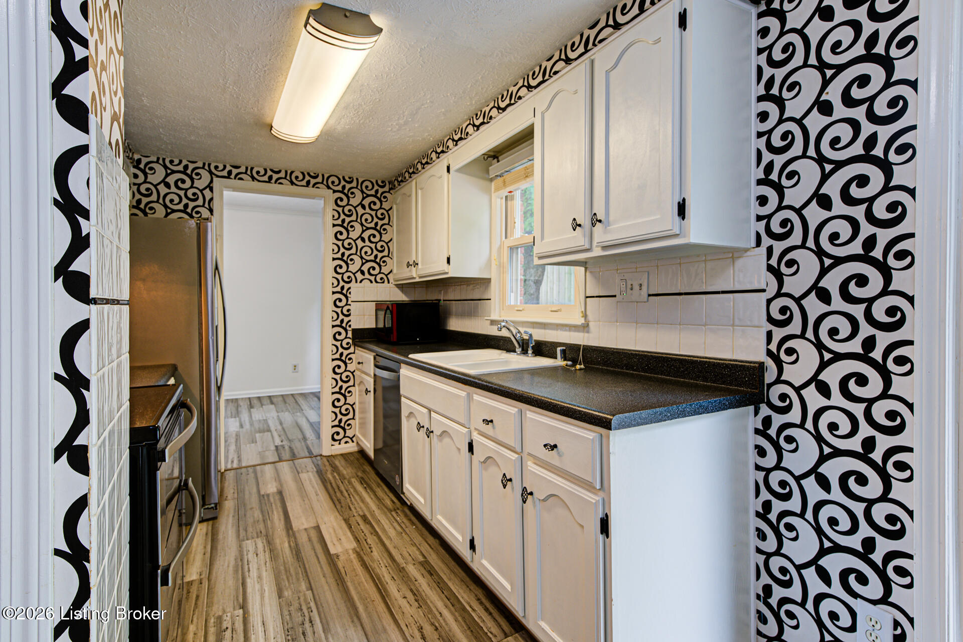 4517 Amerivan Ct Property Photo 12