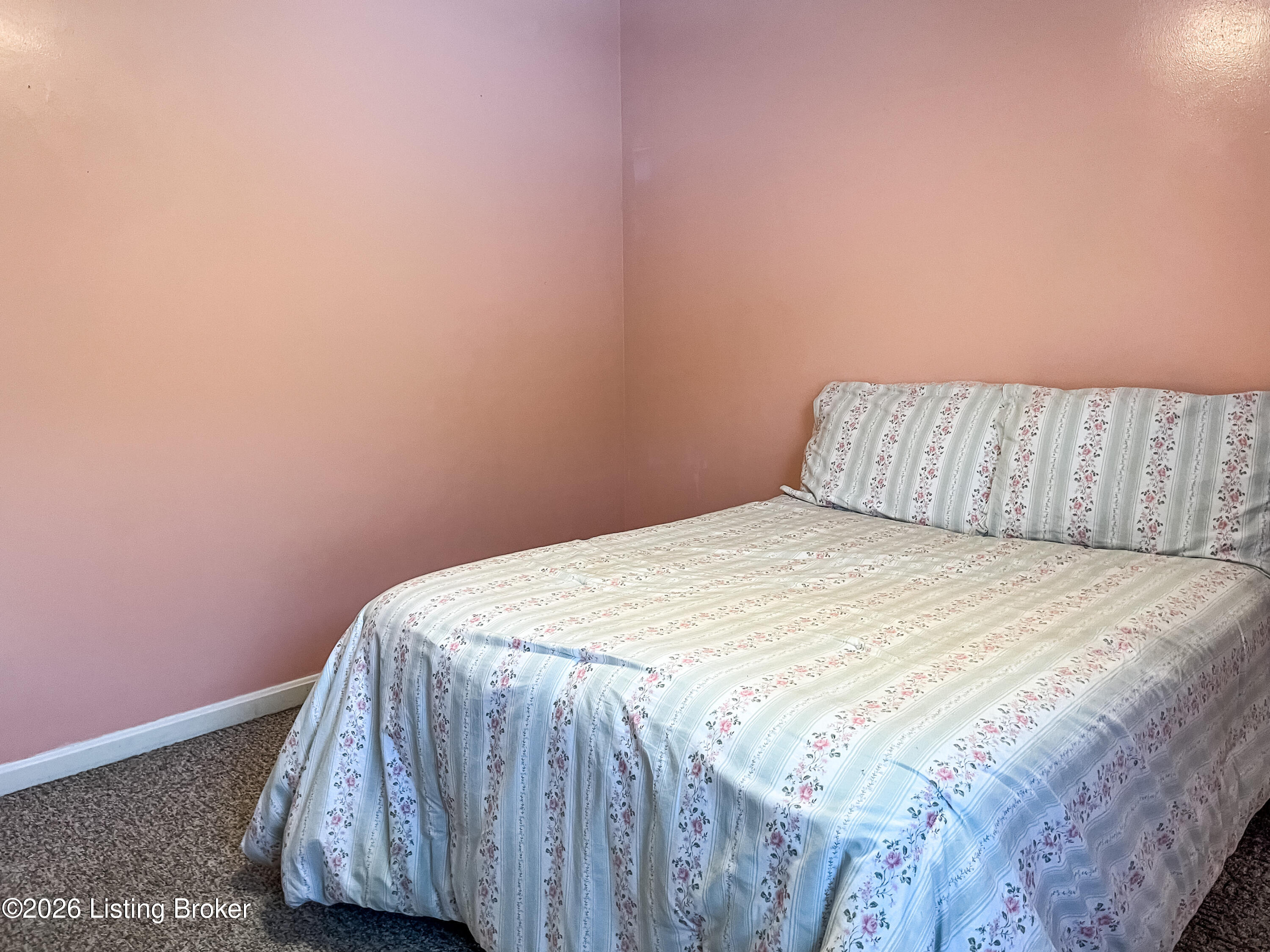 501 Aaron Way Property Photo 16