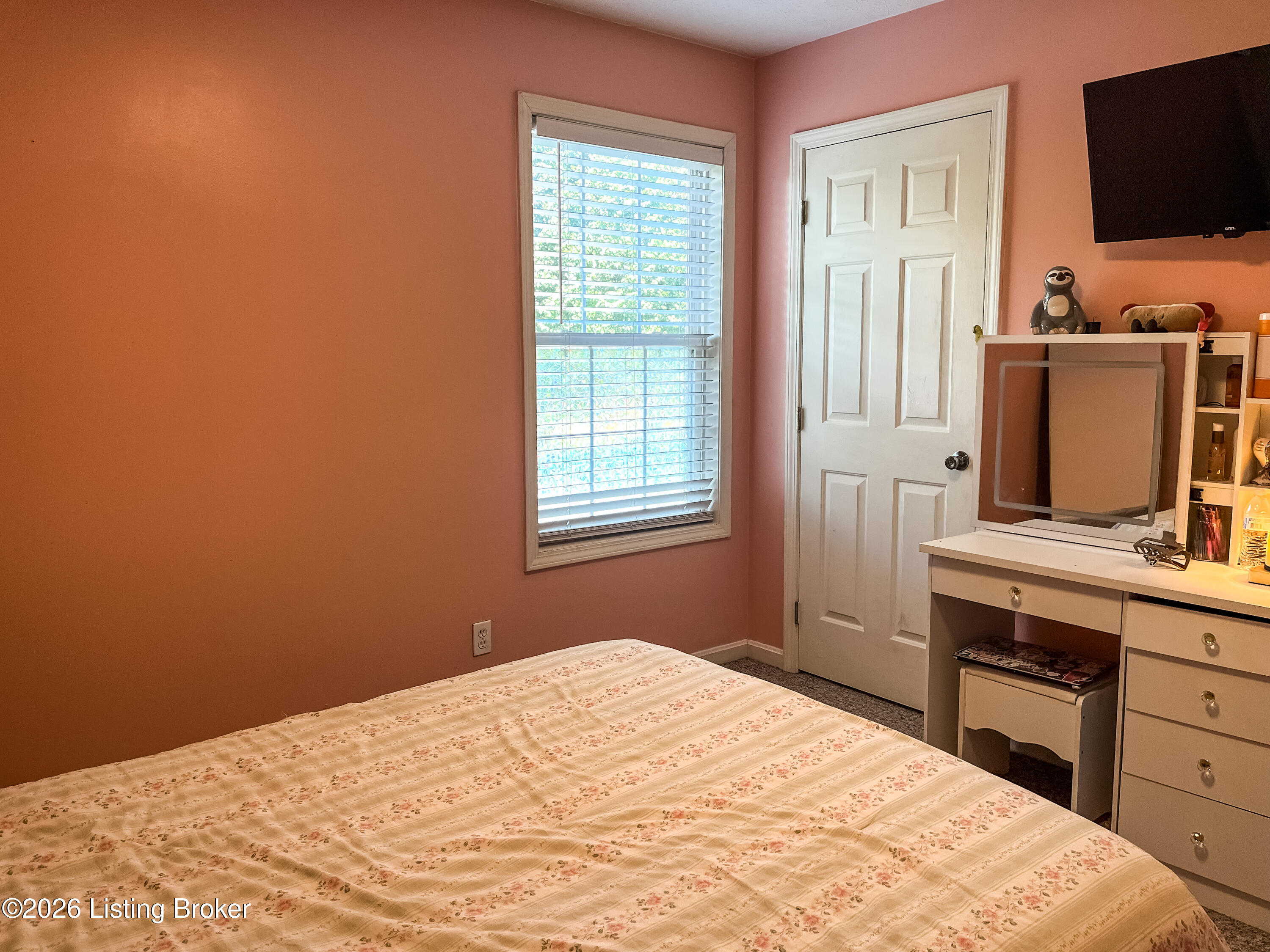 501 Aaron Way Property Photo 17
