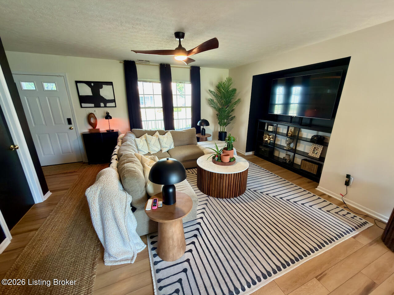 9629 Riverwalk Ave Property Photo 6