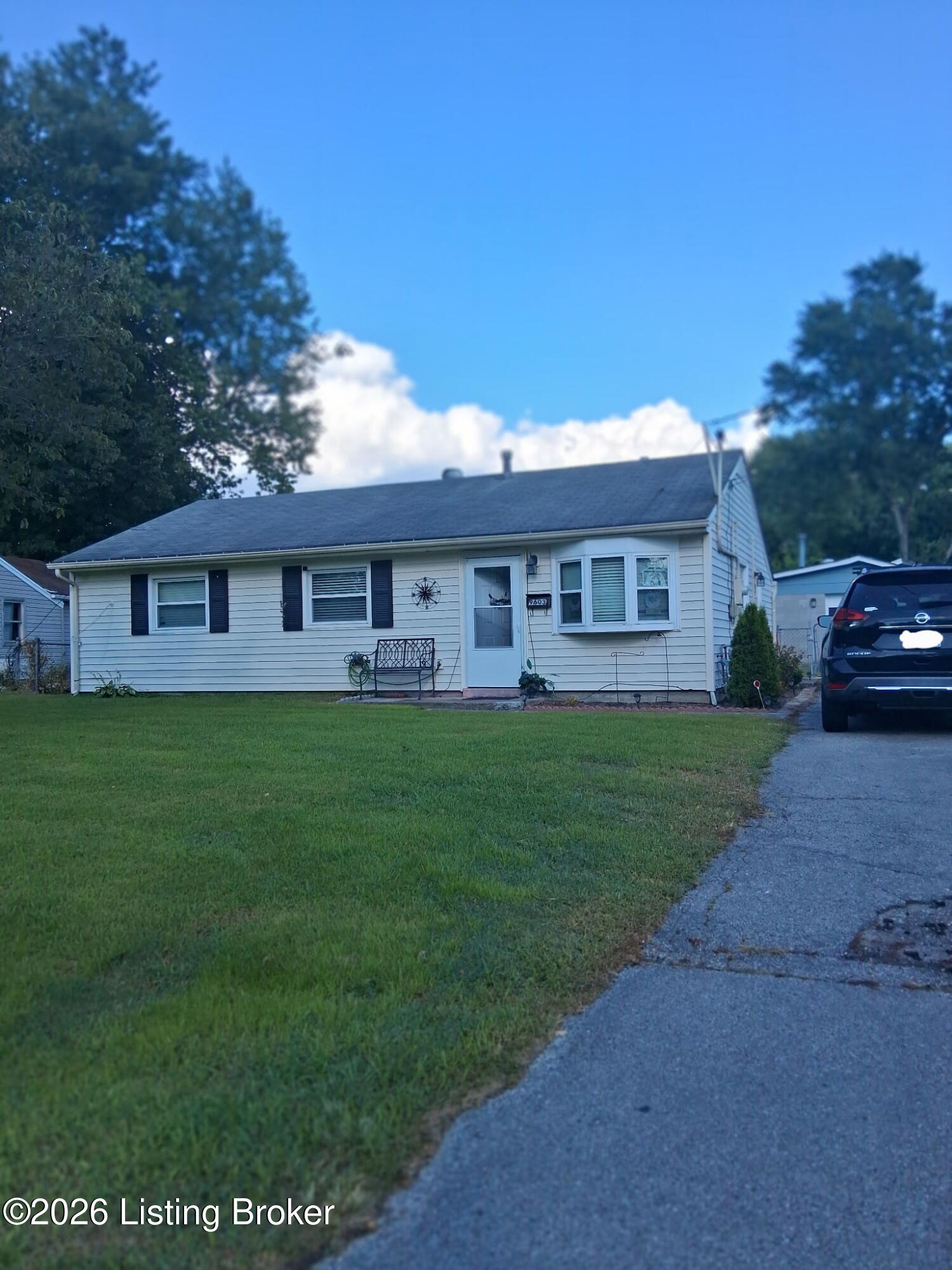9603 Toledo Ln Property Photo 1