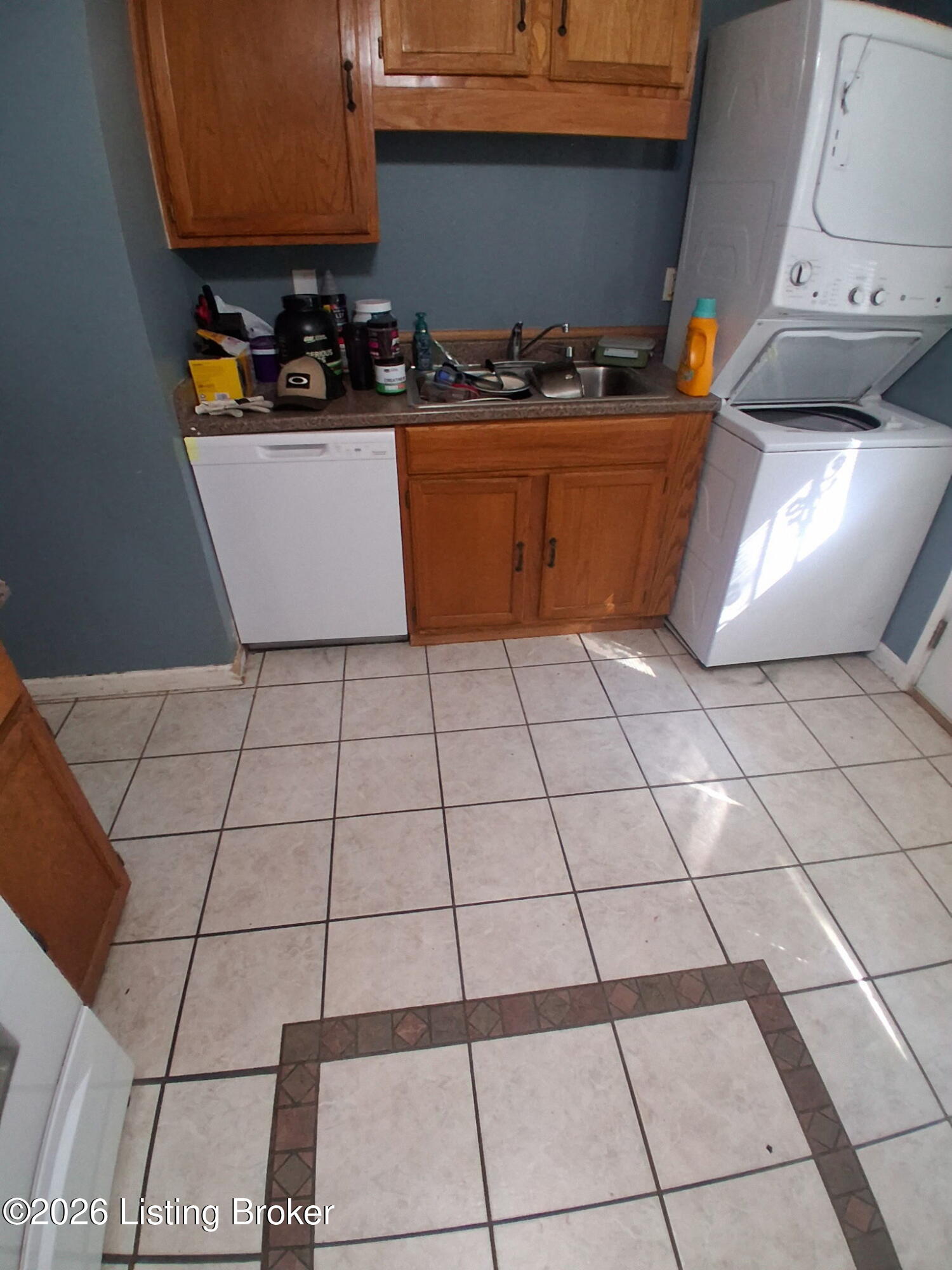 10912 Milwaukee Way Property Photo 4