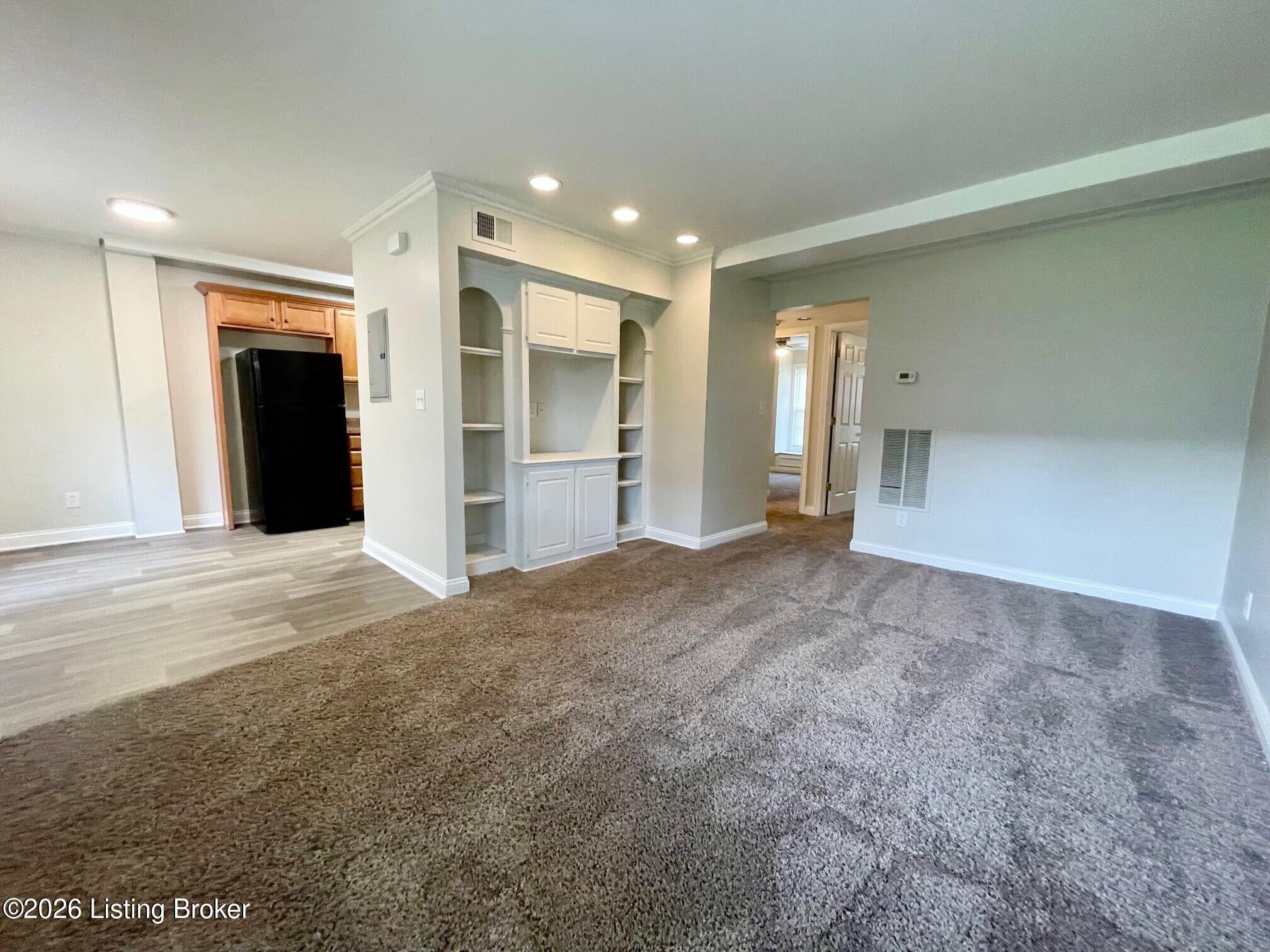 428 1/2 N Hite Ave 19 Property Photo 5