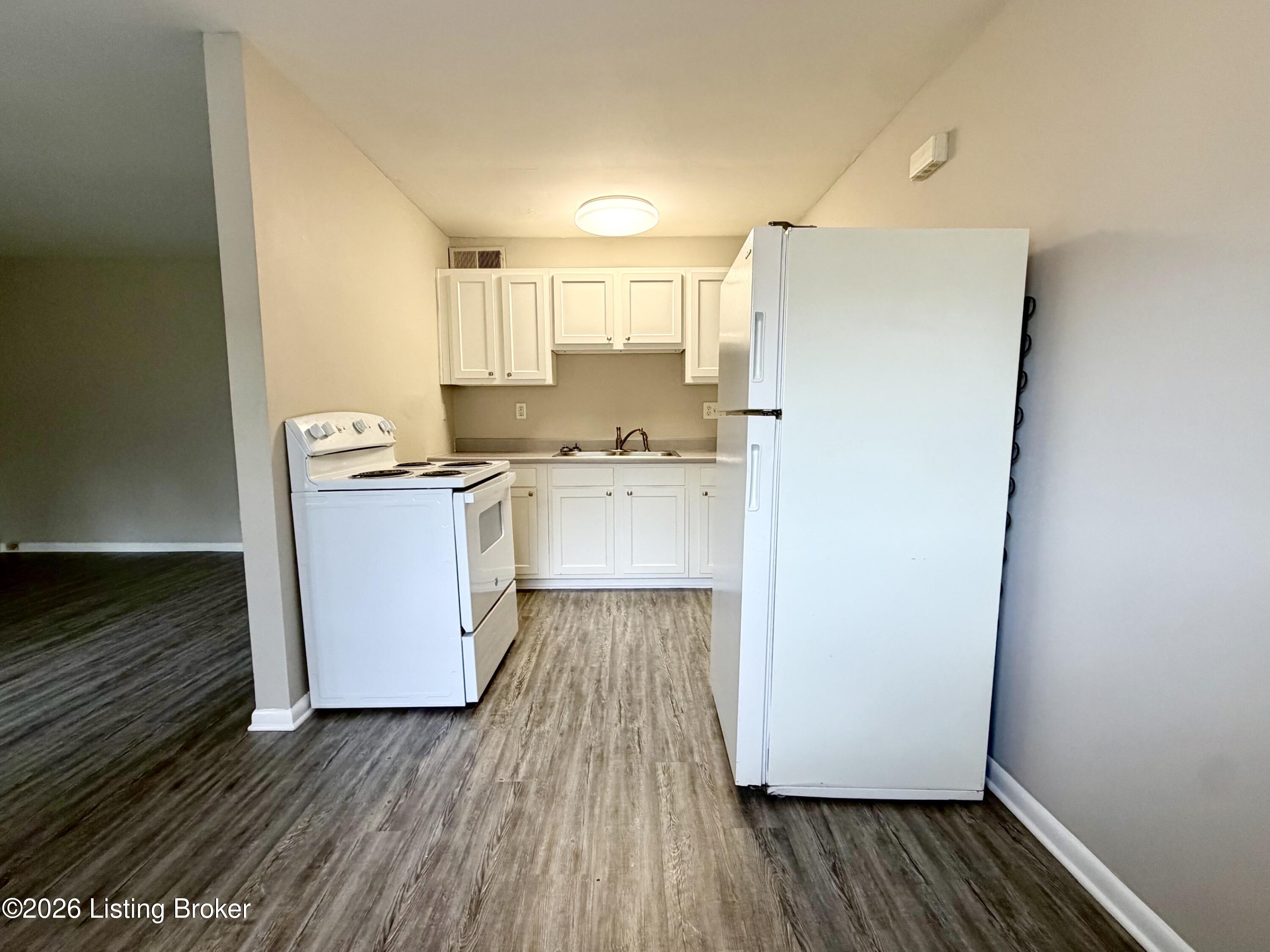 428 1/2 N Hite Ave 21 Property Photo 3