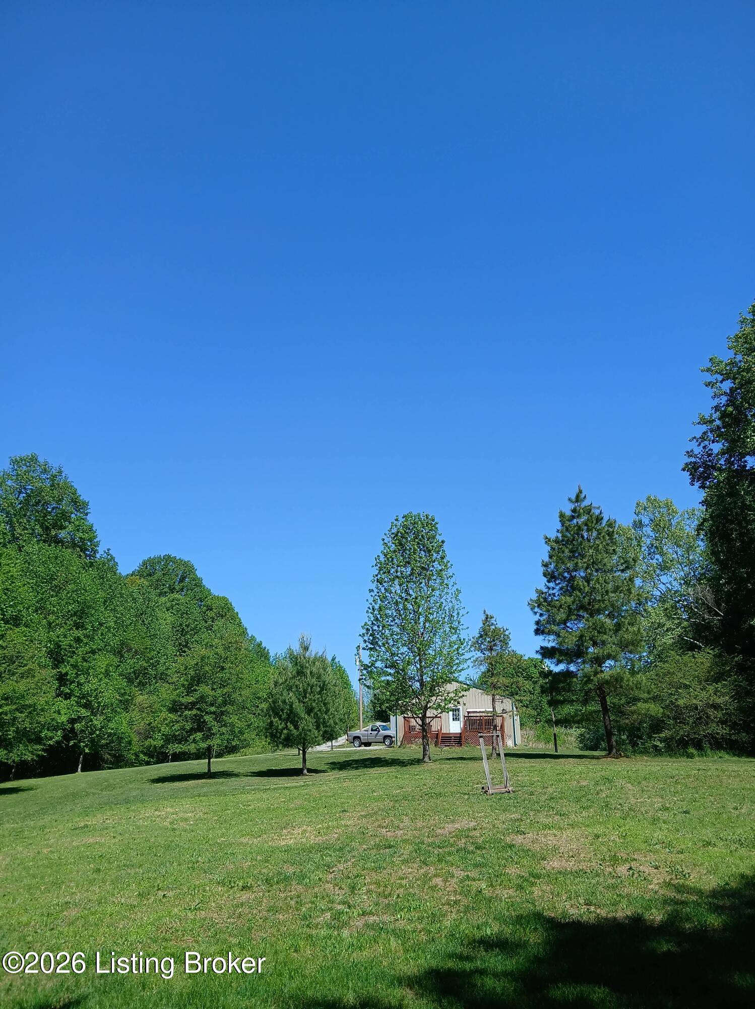 7985 Knifley Rd Property Photo 1