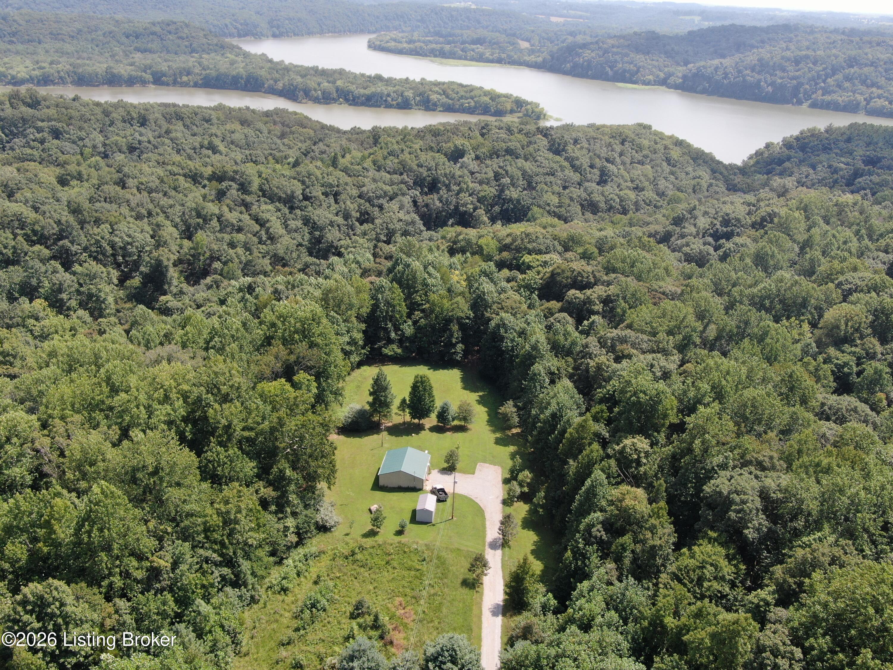 7985 Knifley Rd Property Photo 1