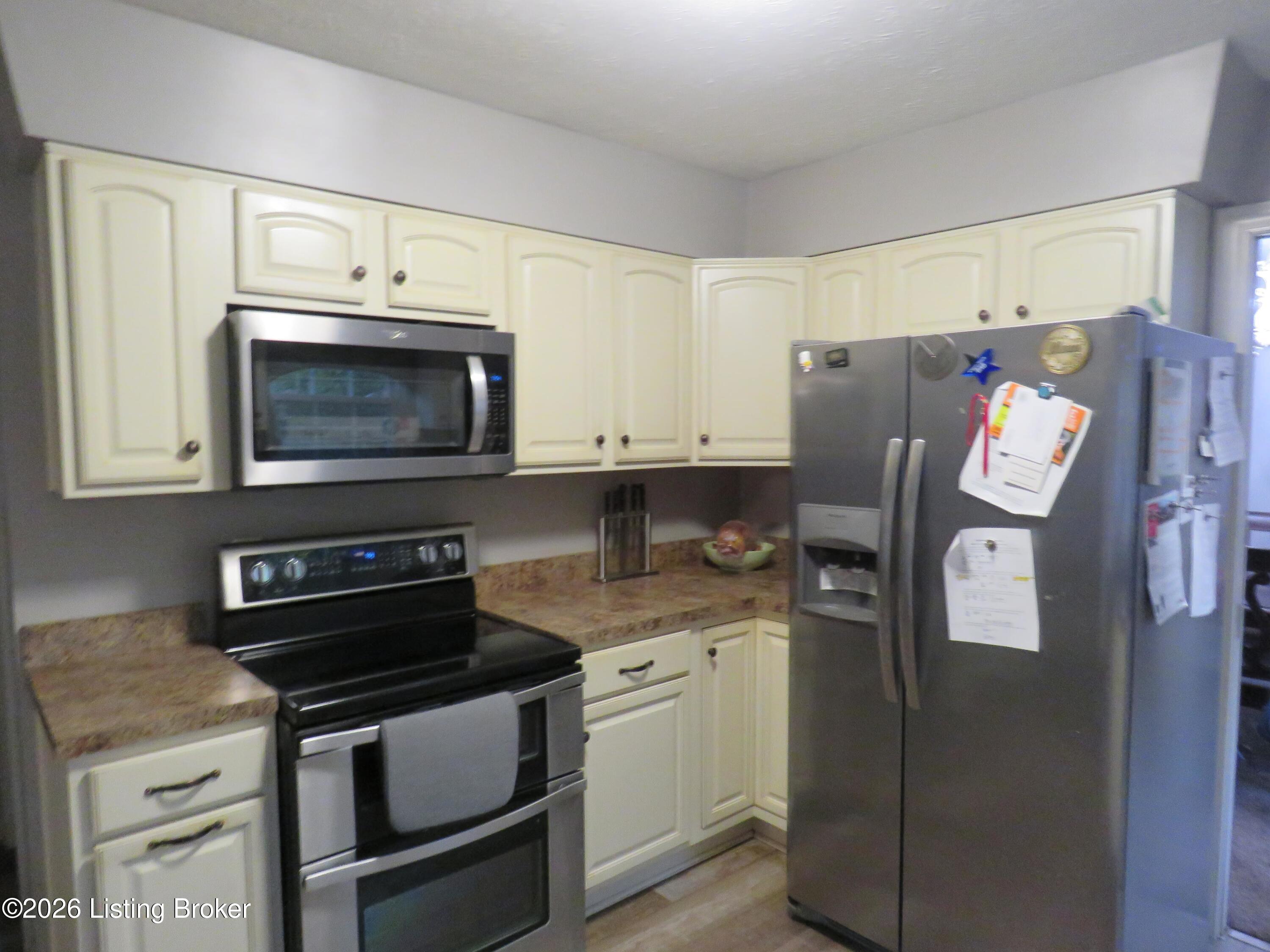140 Todd Dr Property Photo 6