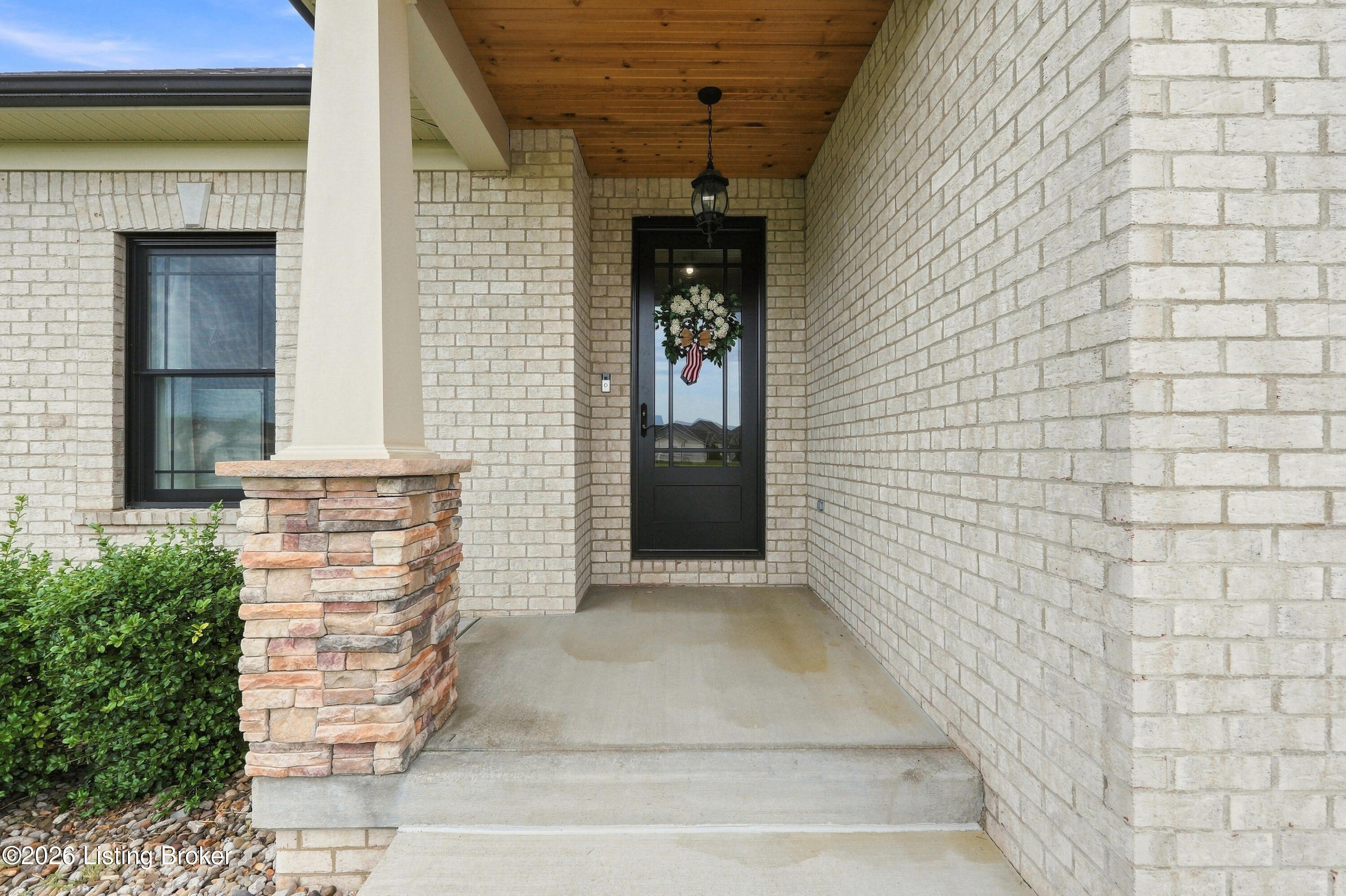151 Remington Dr Property Photo 3