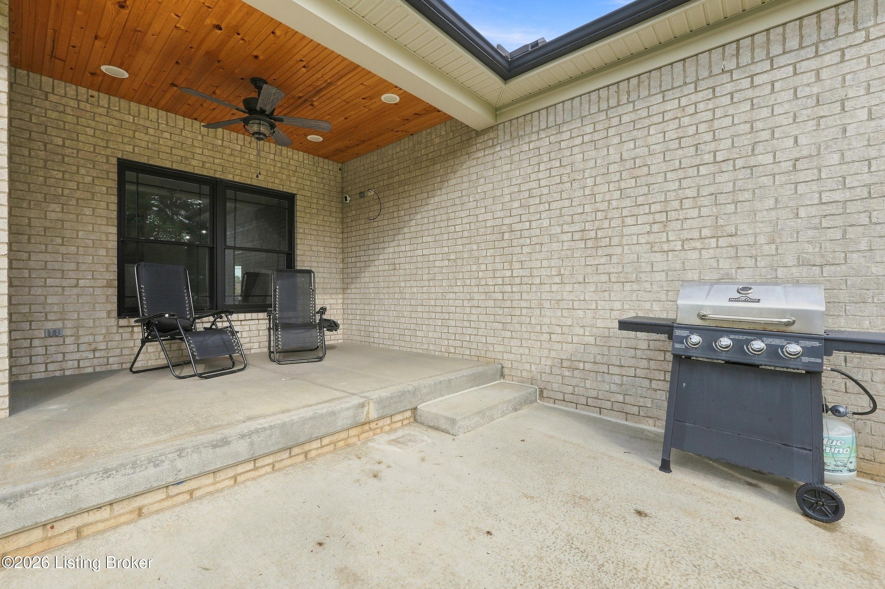 151 Remington Dr Property Photo 40