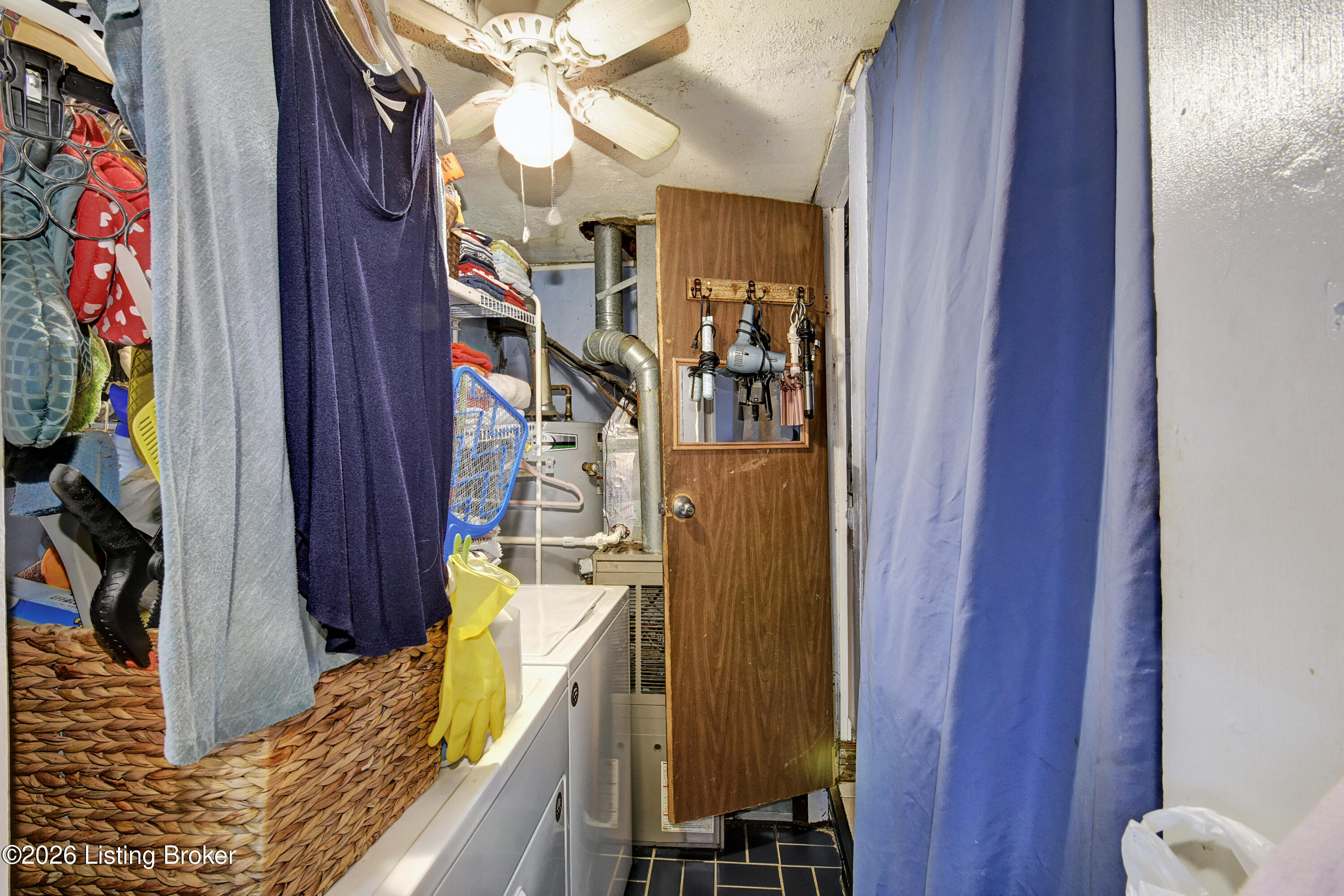 5217 Maple Spring Dr Property Photo 9