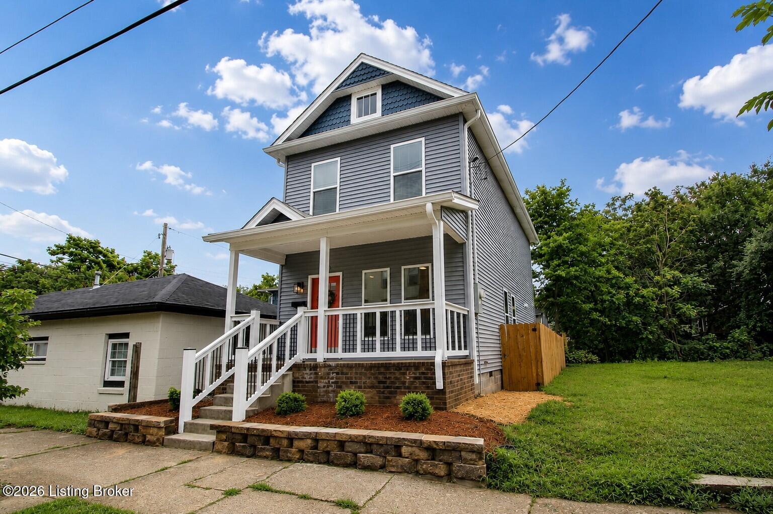 777 S Clay St Property Photo 2