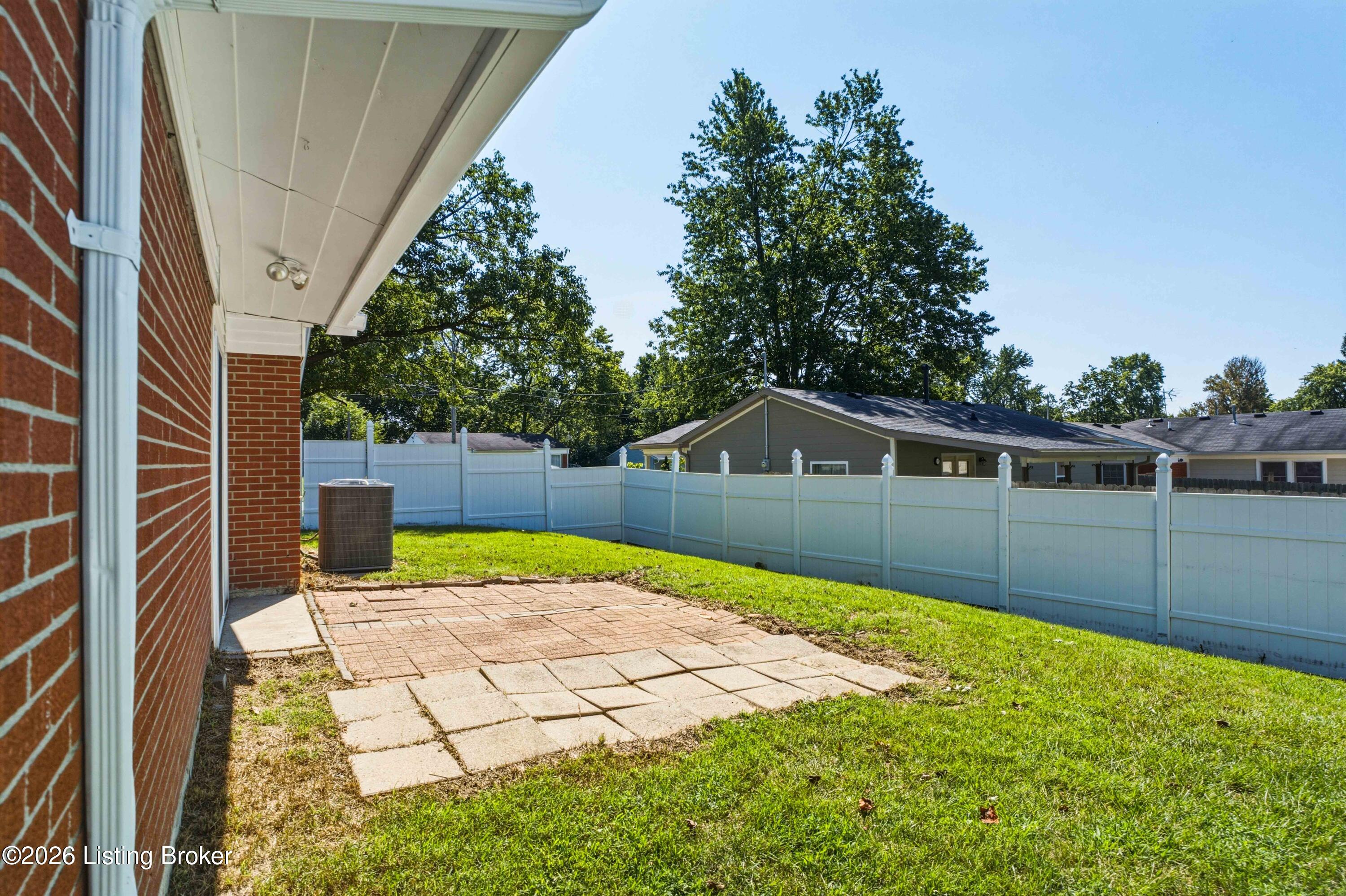 10008 Robsion Rd Property Photo 28