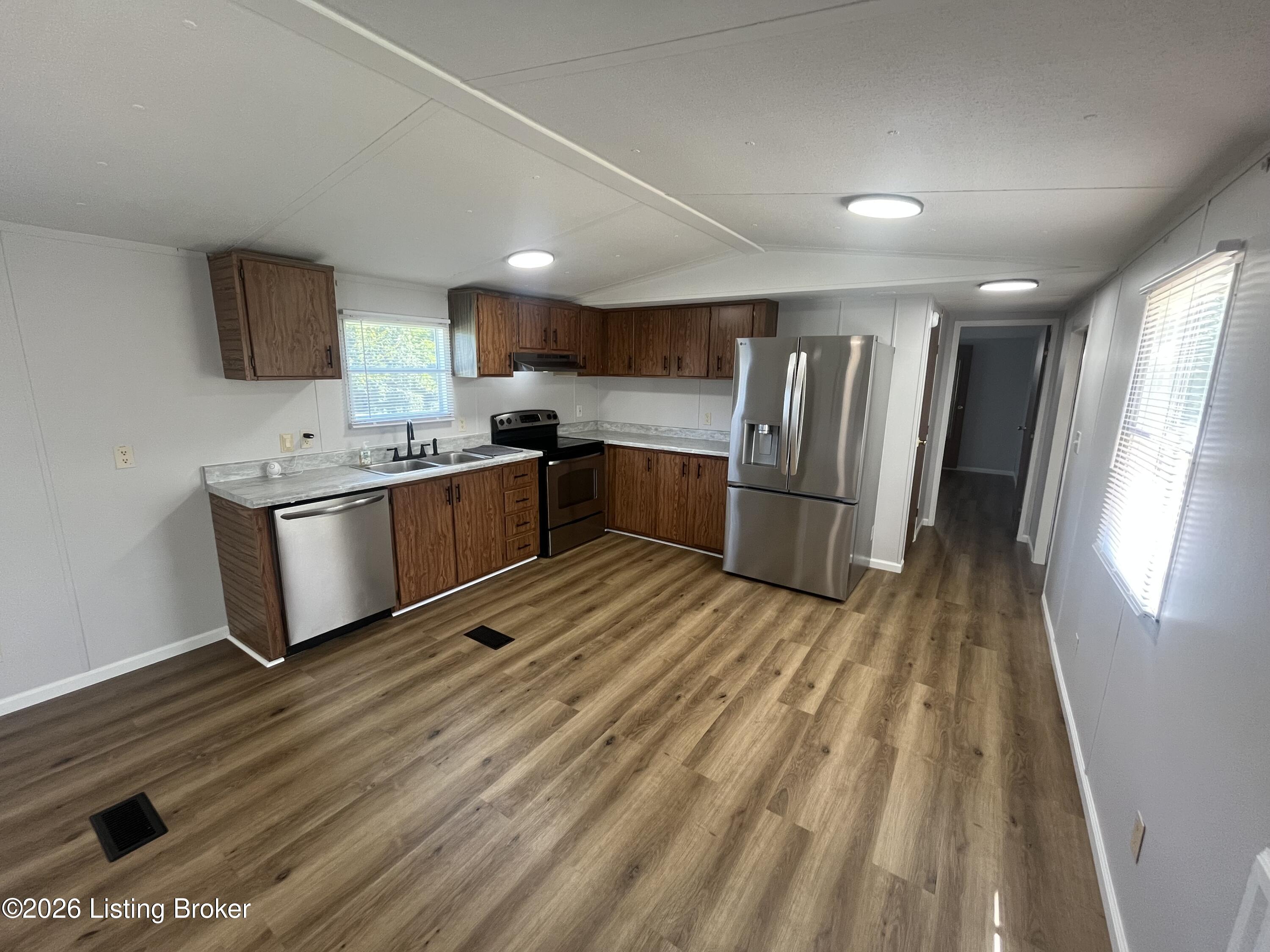 345 Viers Ln Property Photo 4