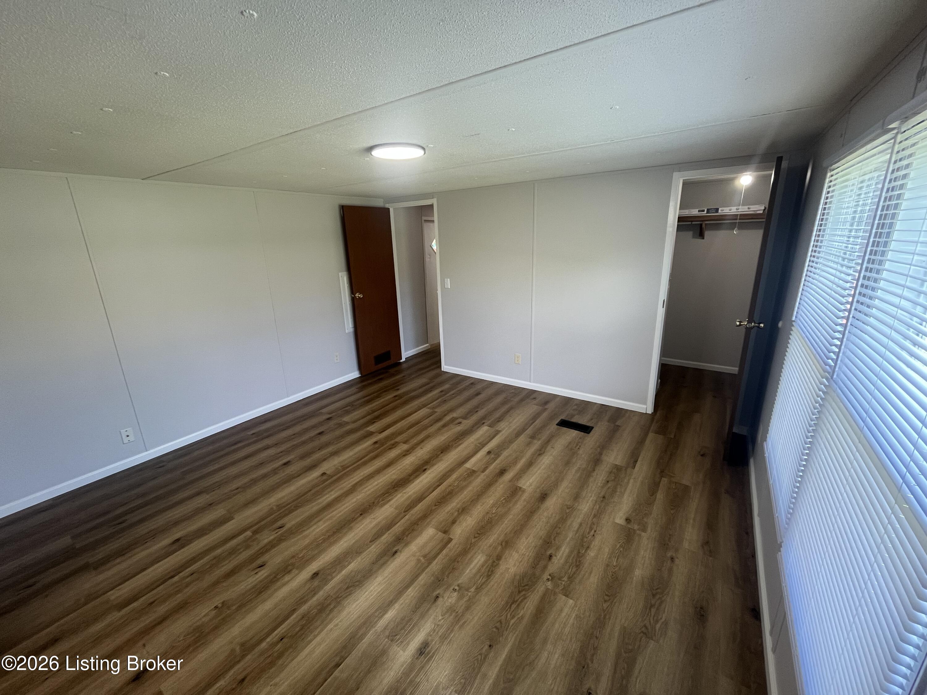 345 Viers Ln Property Photo 5