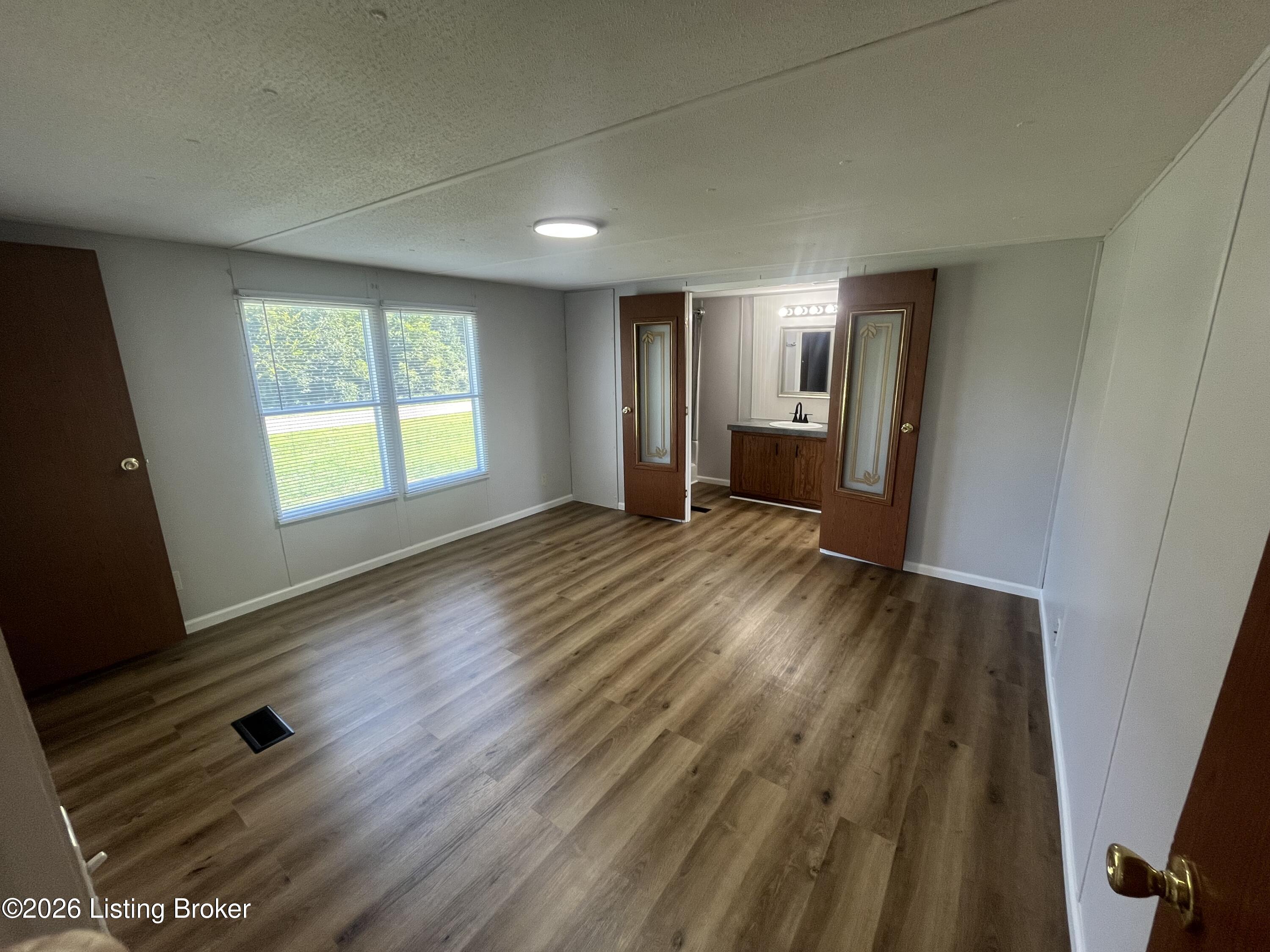 345 Viers Ln Property Photo 6