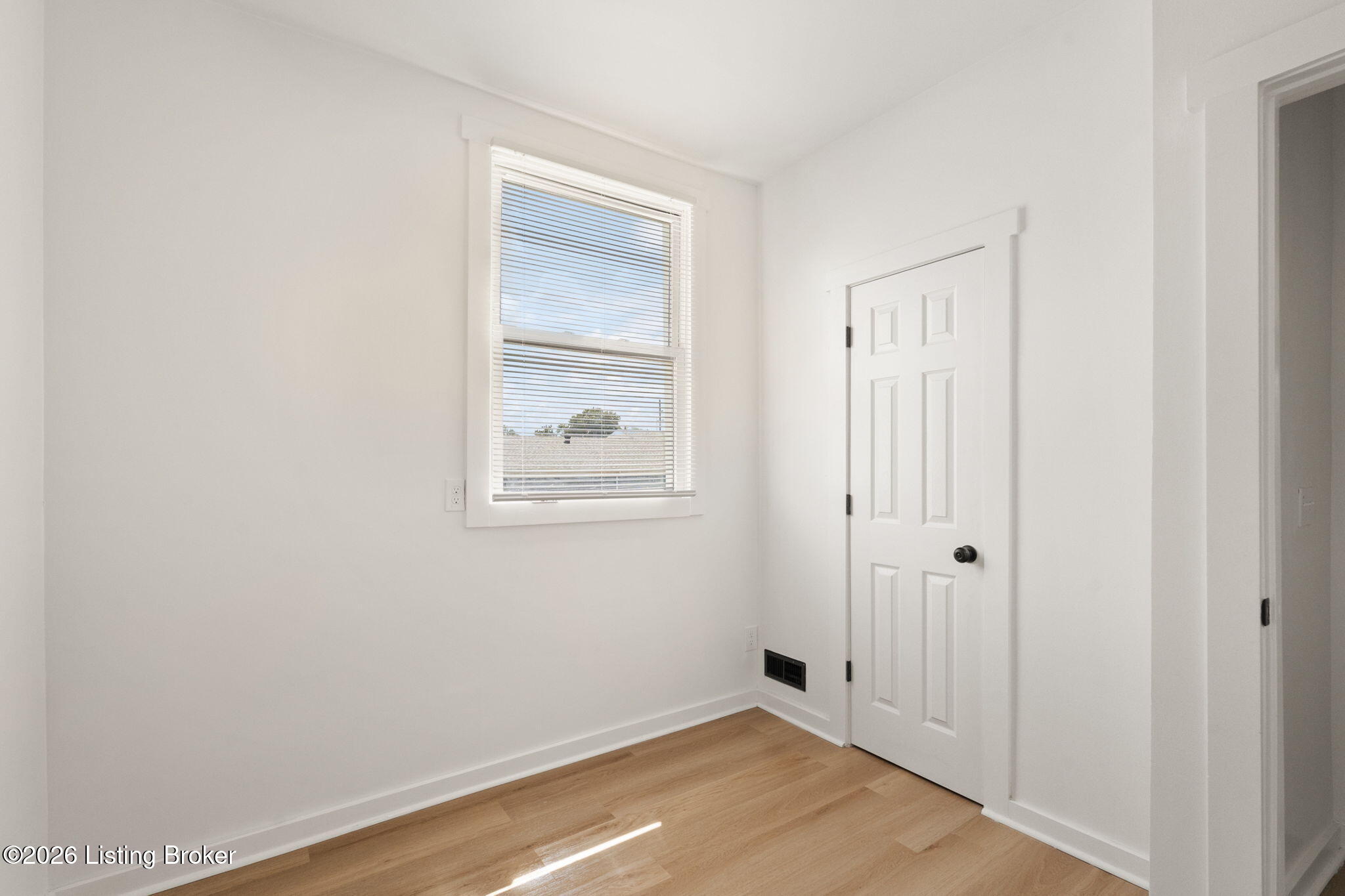 914 S Preston St Property Photo 32