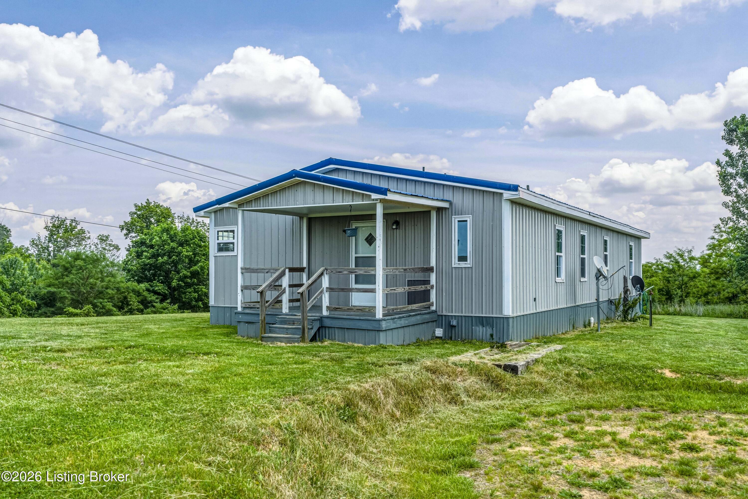 2422 E Highway 86 Property Photo 2