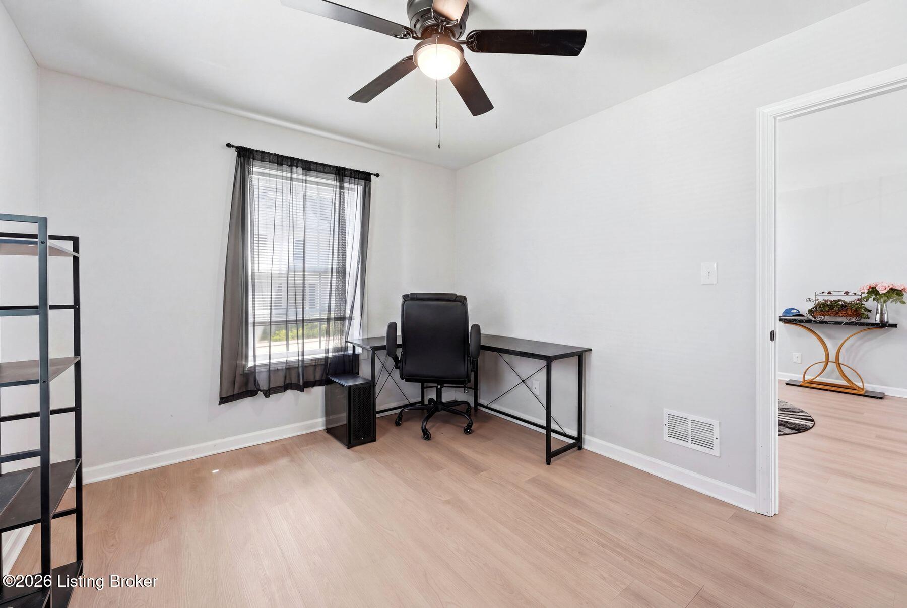 1025 High St Property Photo 32