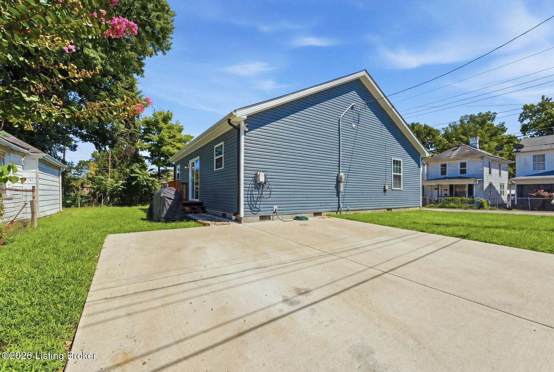 1025 High St Property Photo 37