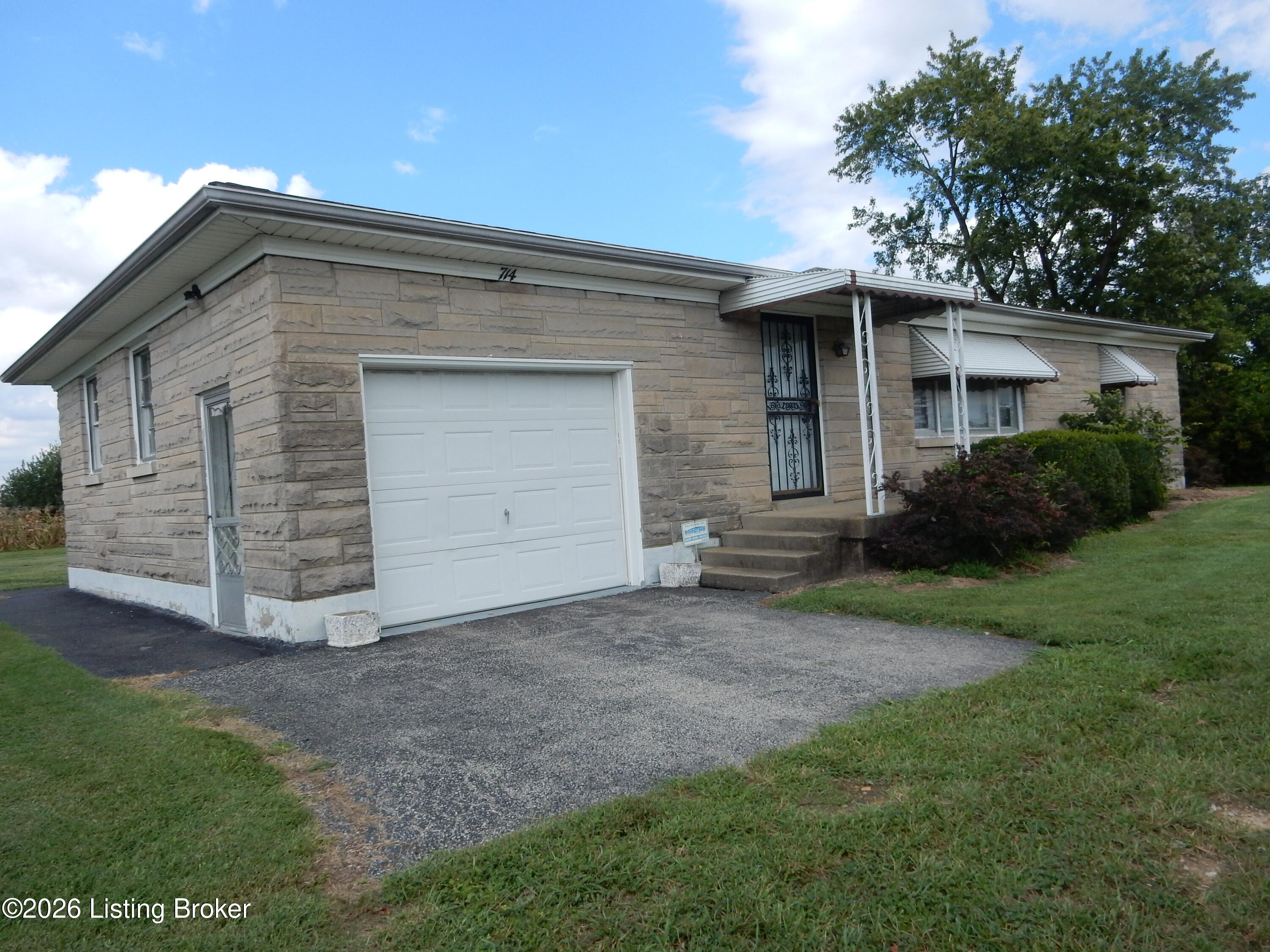 714 Cedar Grove Rd Property Photo 1
