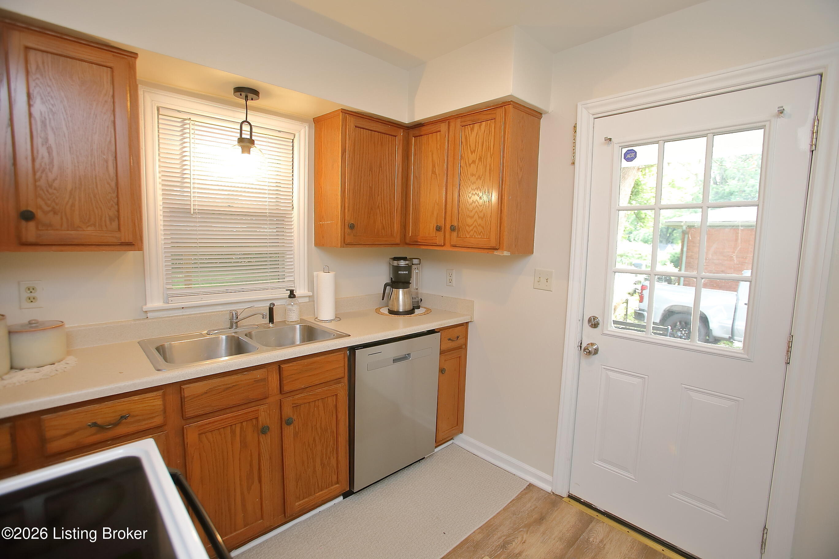 8807 Ferndale Rd Property Photo 12