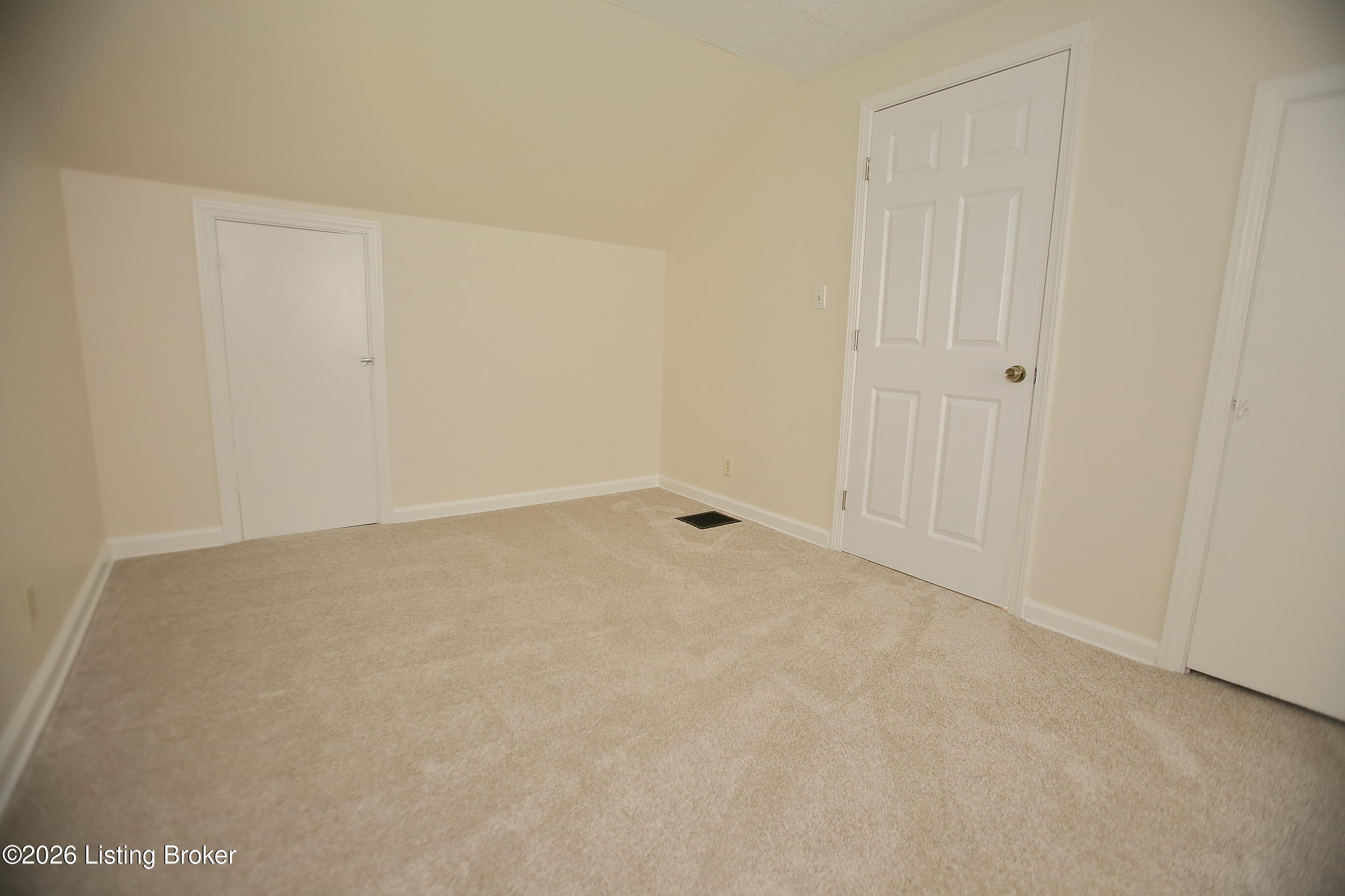 8807 Ferndale Rd Property Photo 28