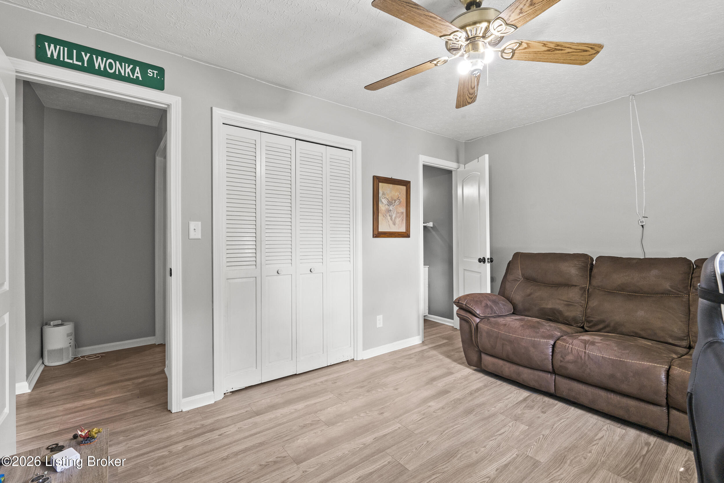 197 Washington Ct Property Photo 16